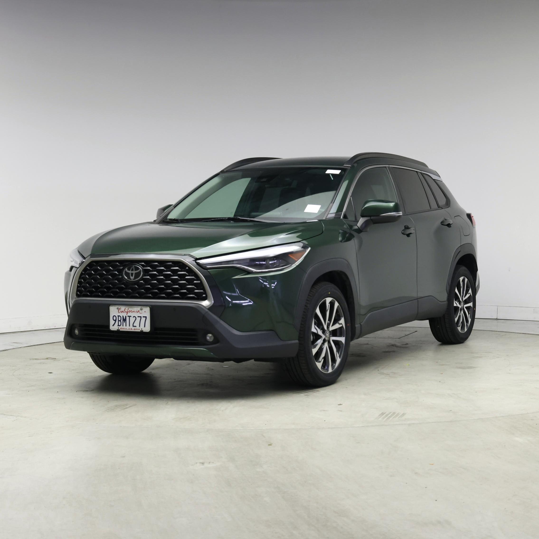 Thumbnail: 2022 Toyota Corolla Cross - 4