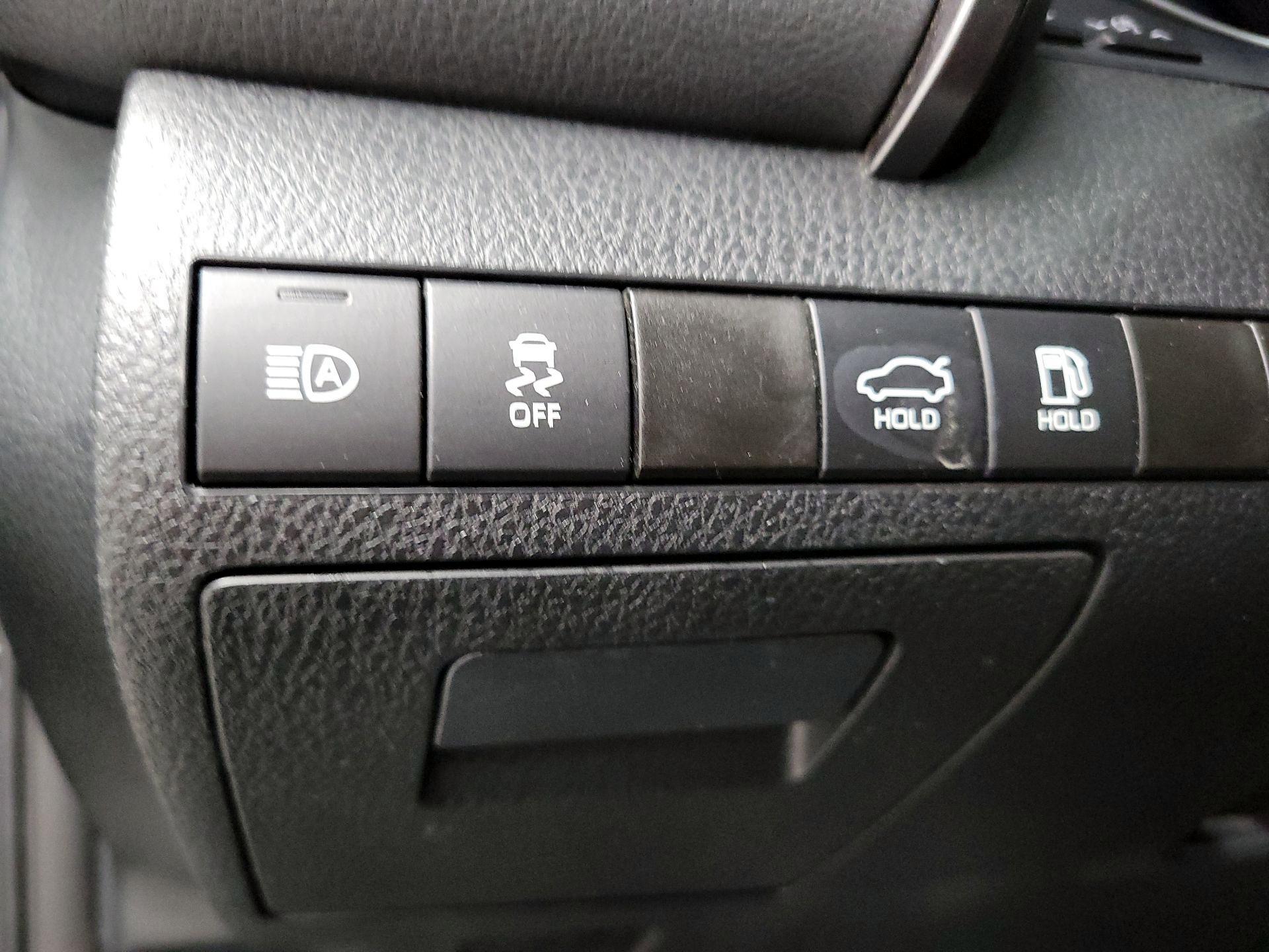 Thumbnail: 2024 Toyota Camry - 13