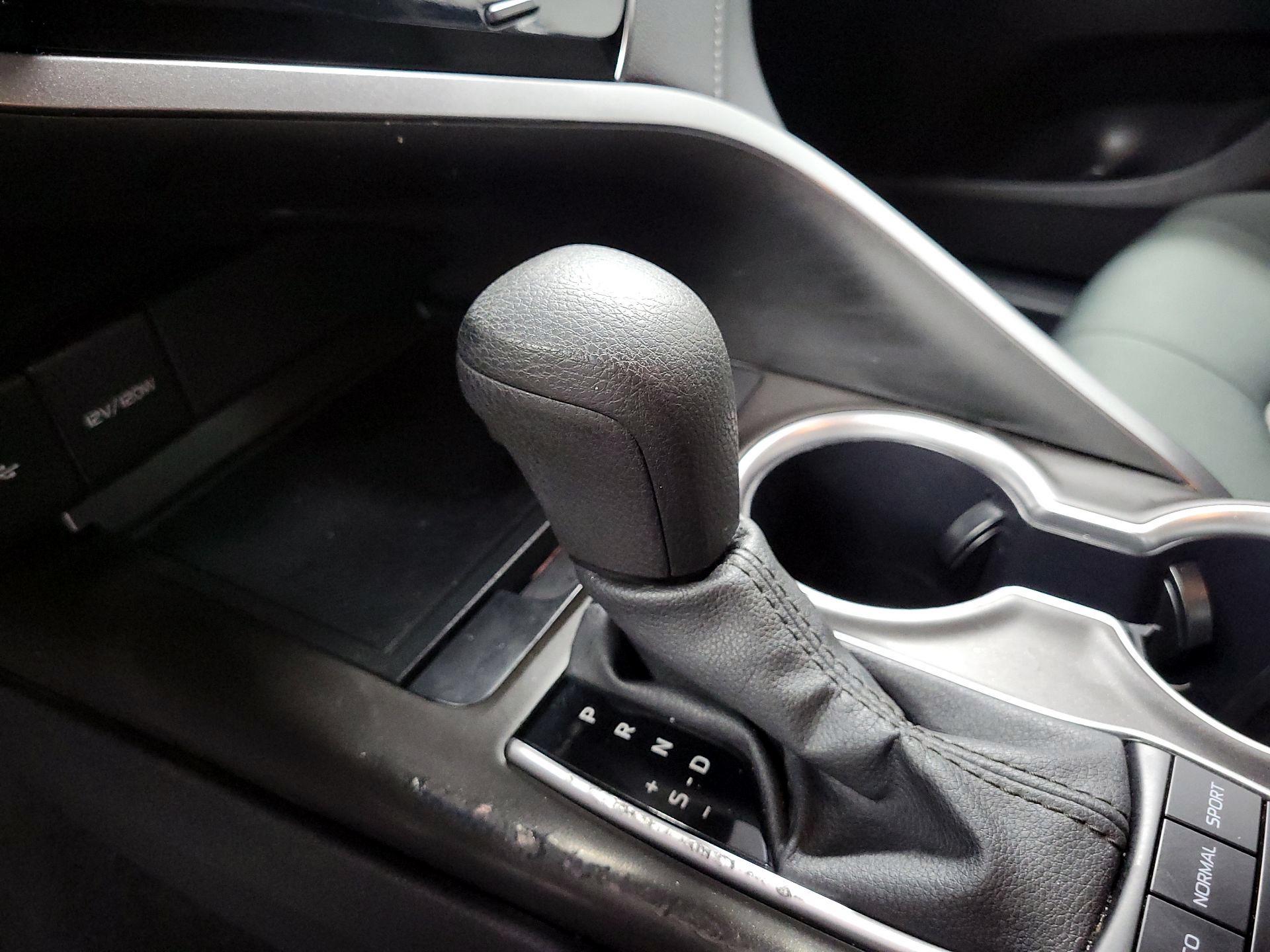 Thumbnail: 2024 Toyota Camry - 17