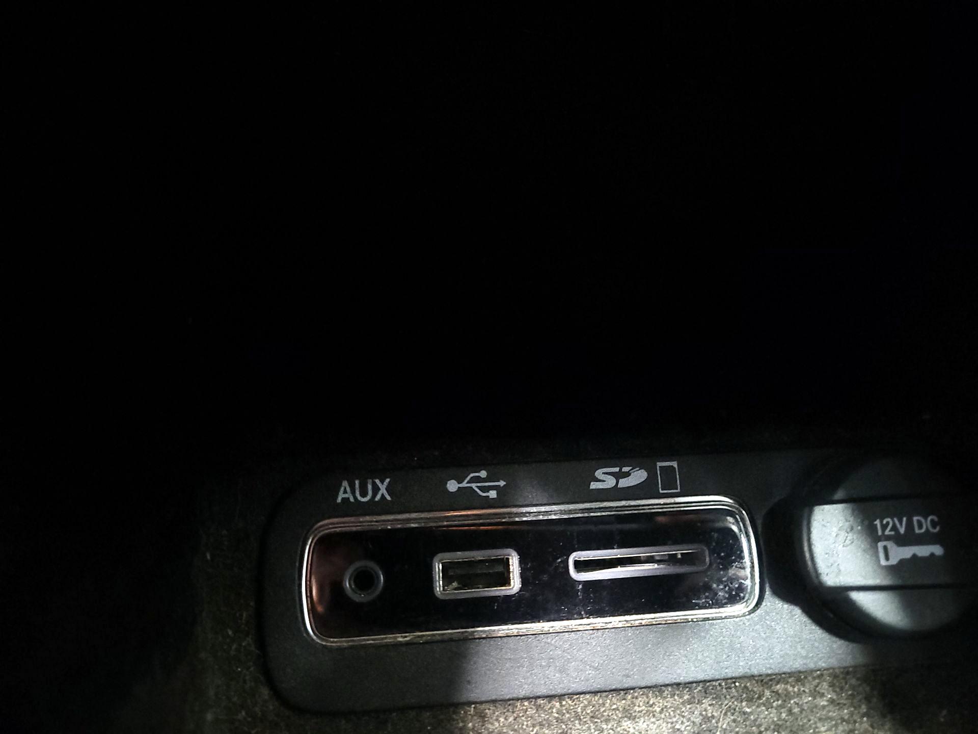 Thumbnail: 2015 Jeep Grand Cherokee - 17