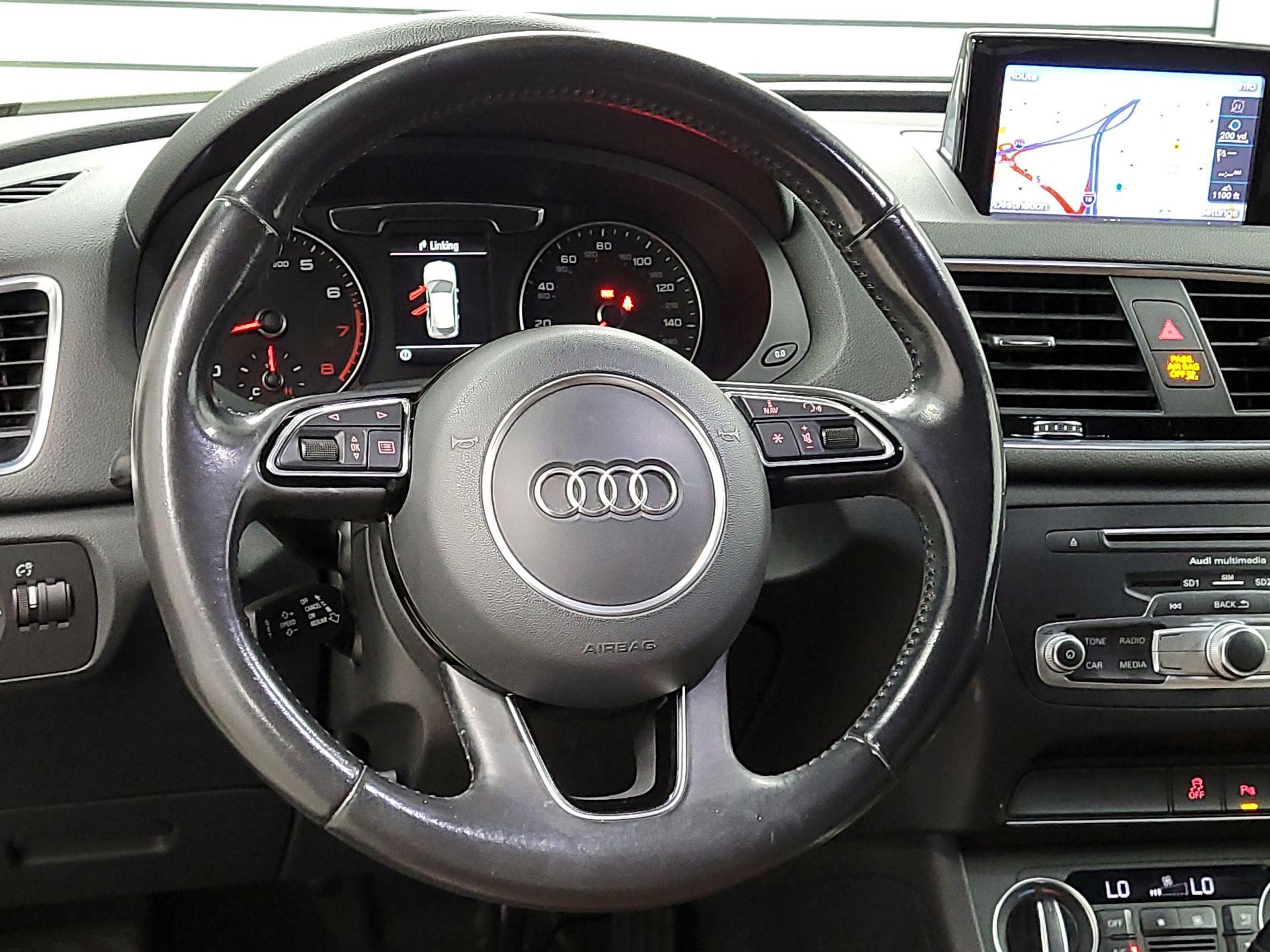 Thumbnail: 2016 Audi Q3 - 10