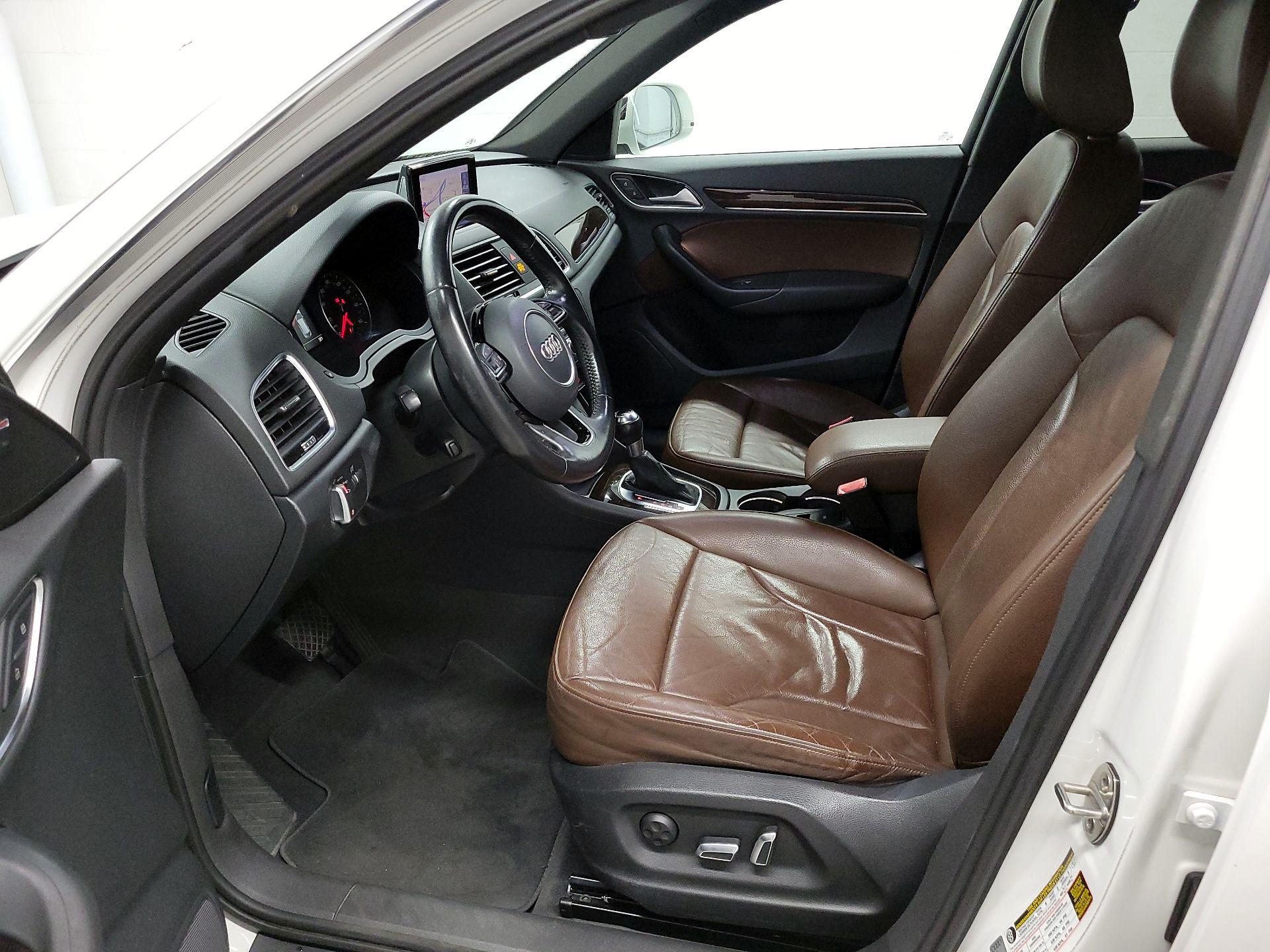 Thumbnail: 2016 Audi Q3 - 11