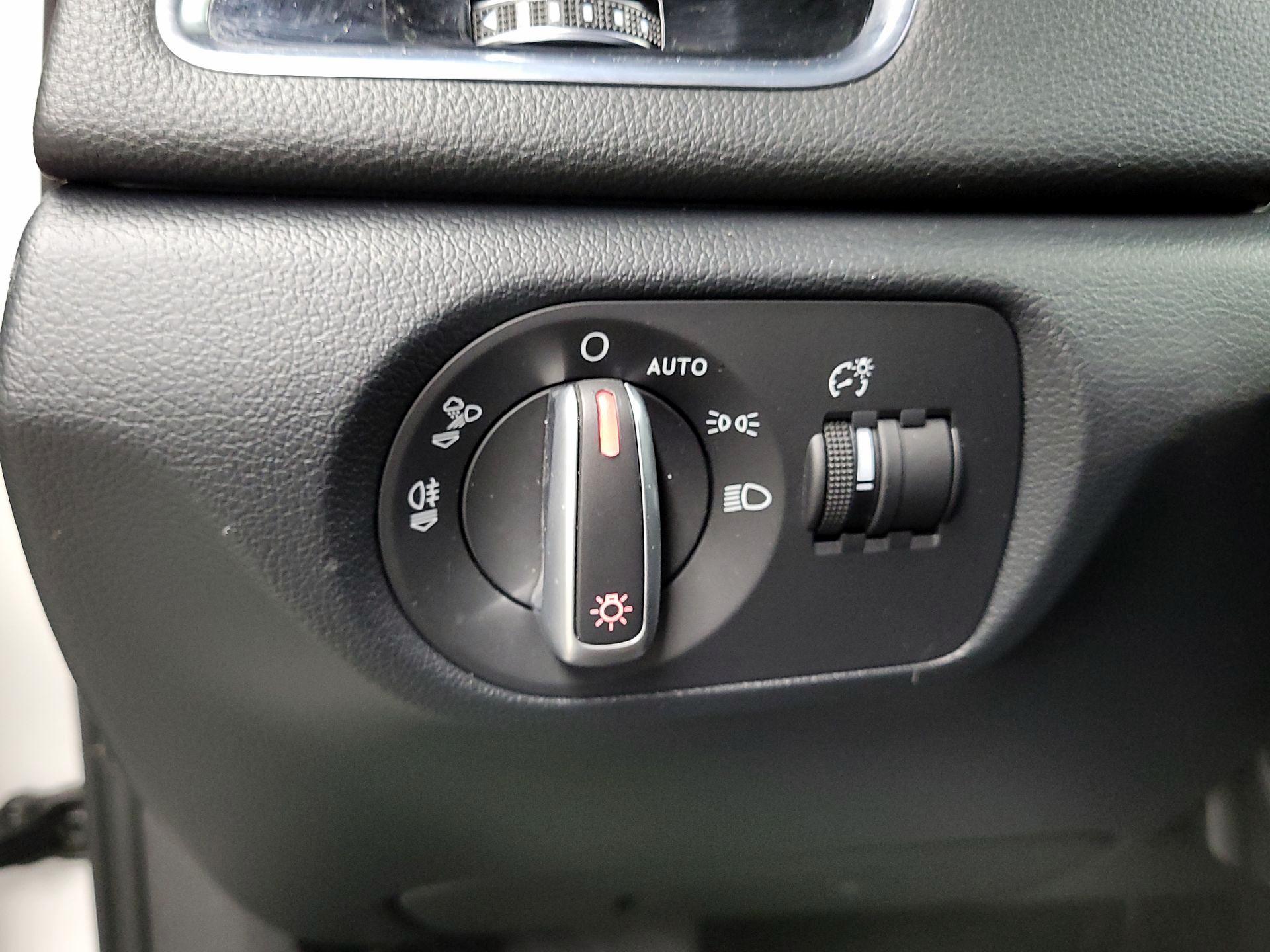 Thumbnail: 2016 Audi Q3 - 13