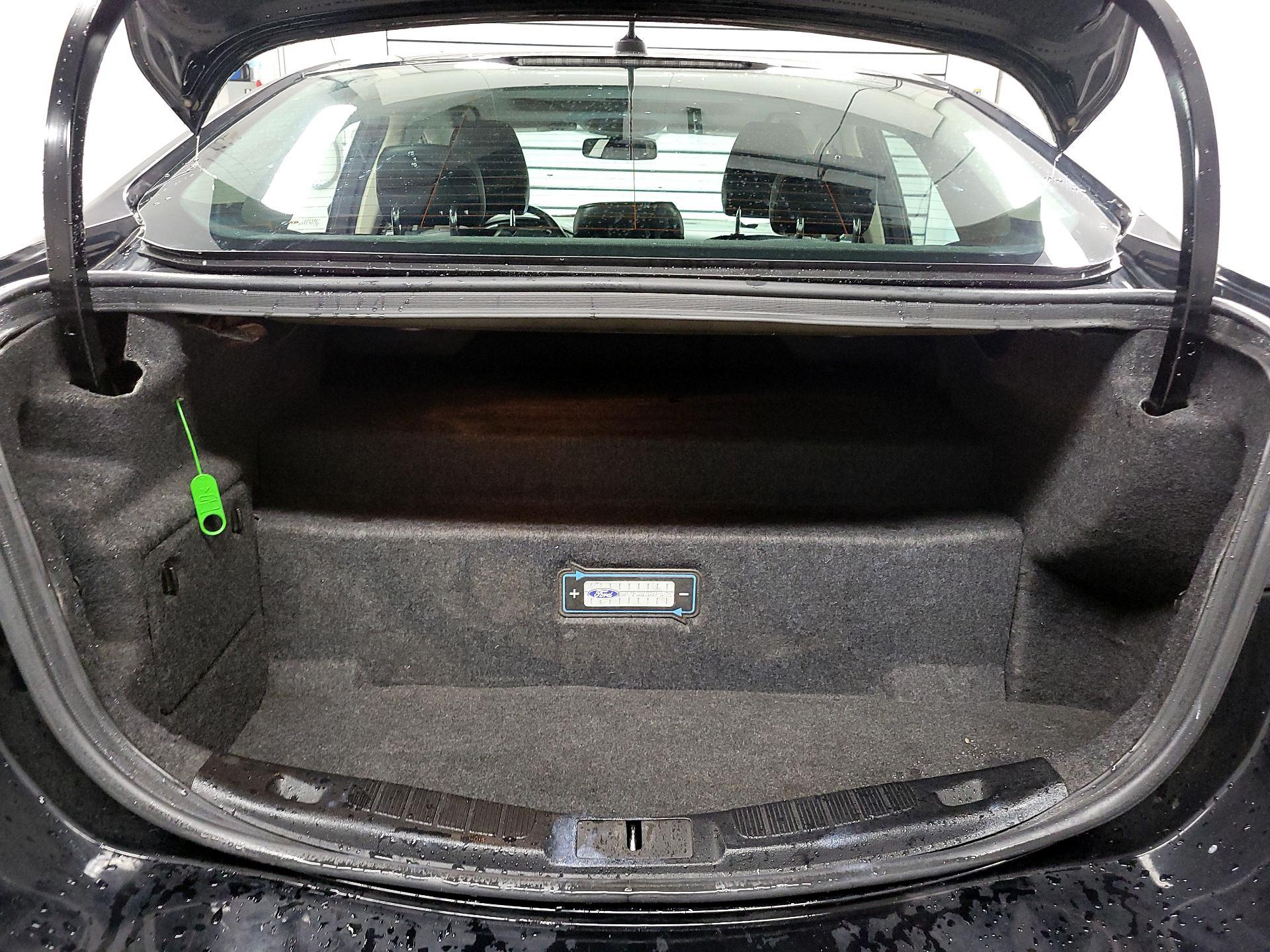 Thumbnail: 2017 Ford Fusion - 17