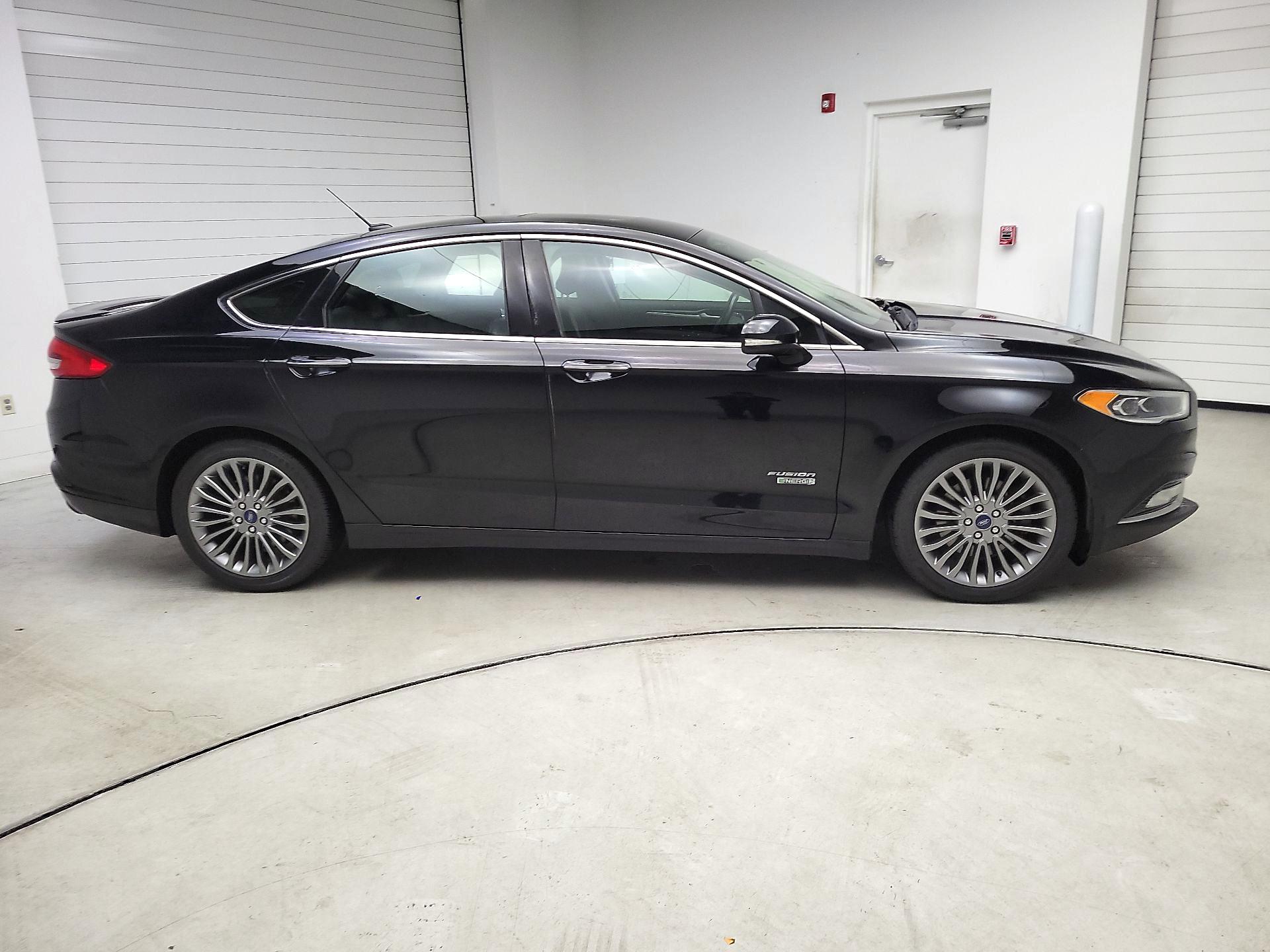 Thumbnail: 2017 Ford Fusion - 4