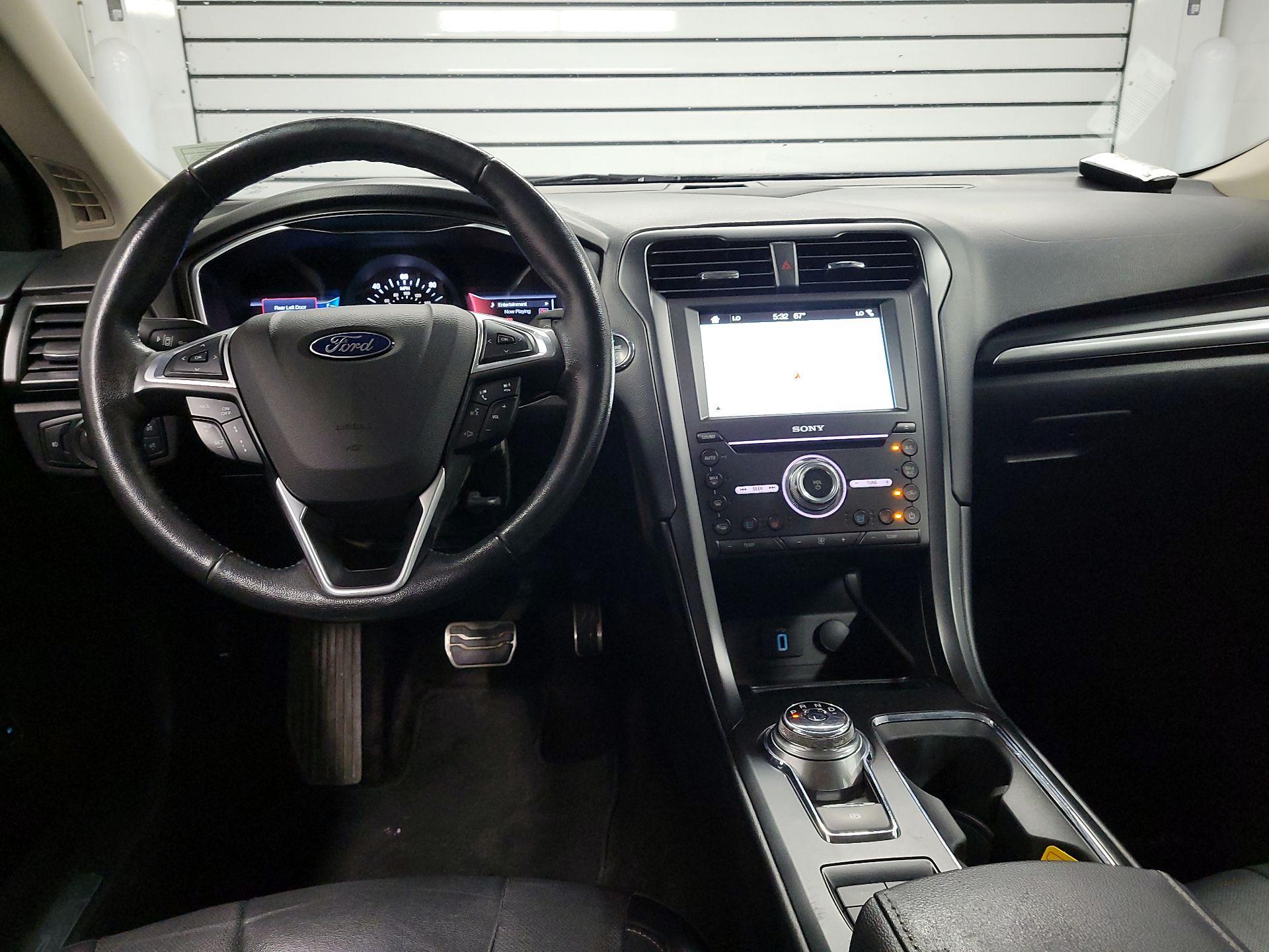 Thumbnail: 2017 Ford Fusion - 8