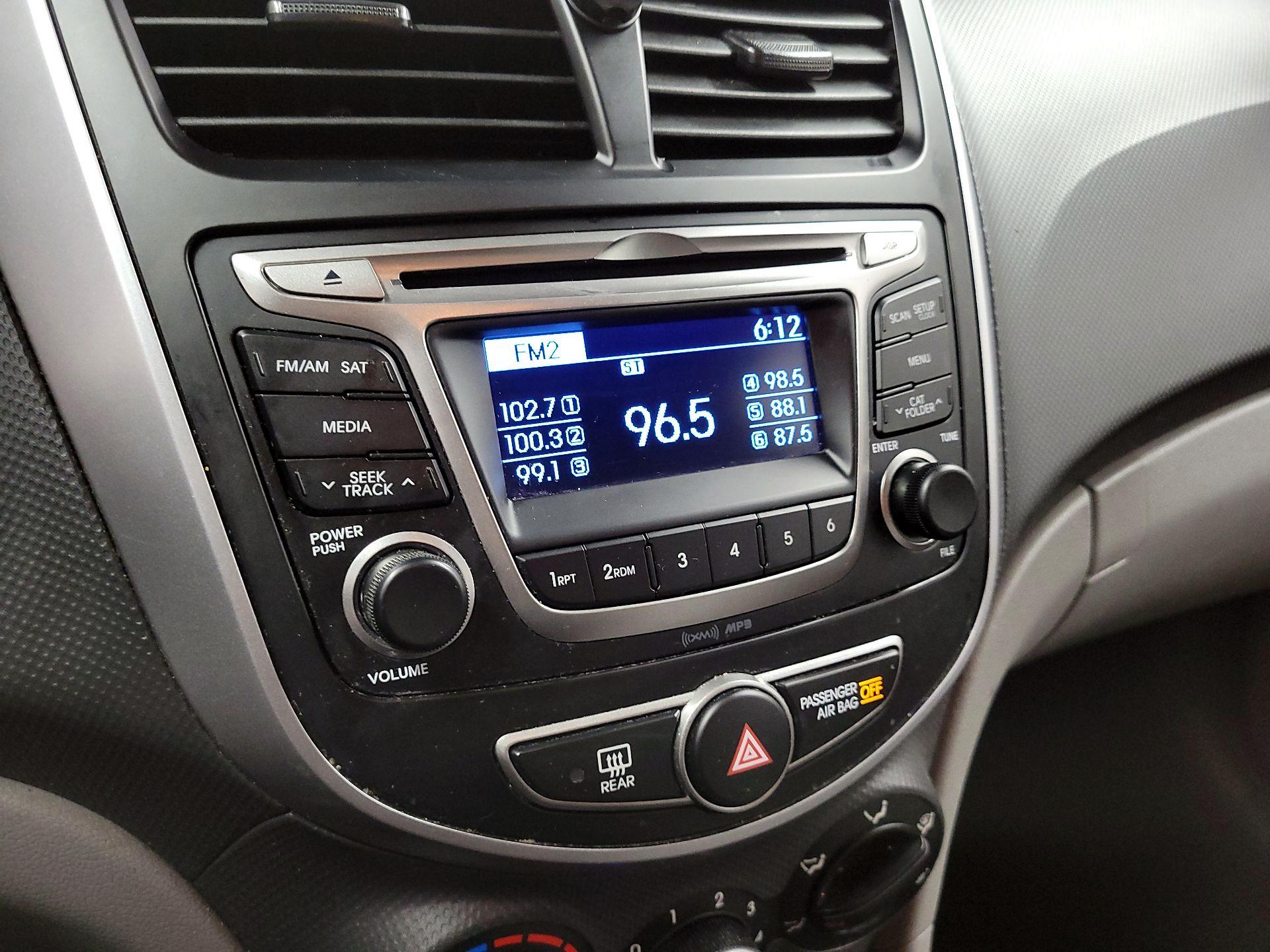 Thumbnail: 2016 Hyundai Accent - 11