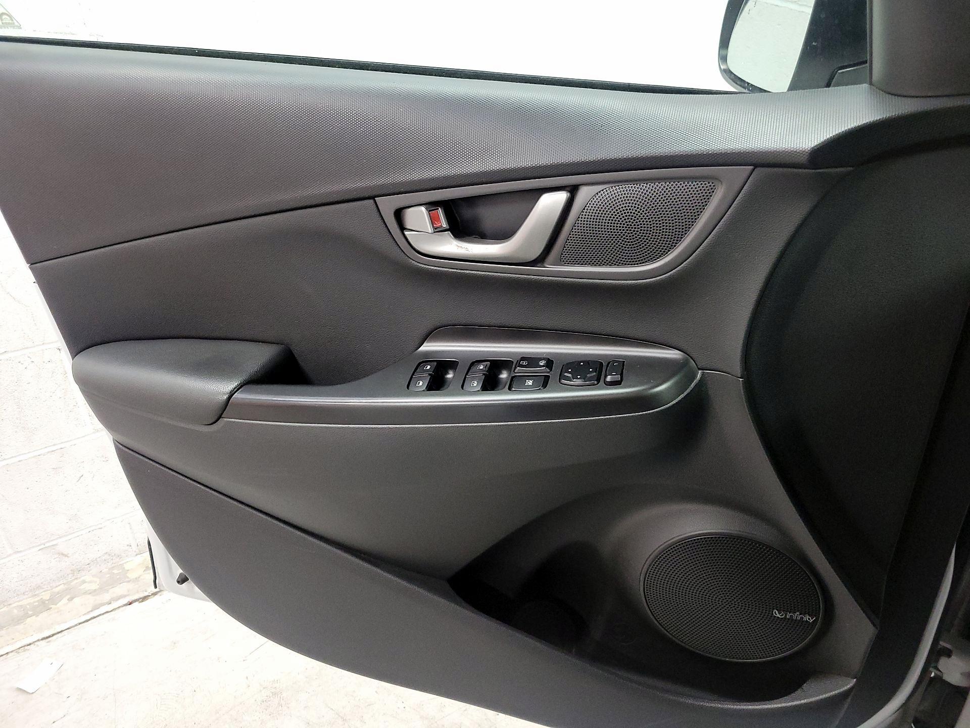 Thumbnail: 2021 Hyundai Kona - 12