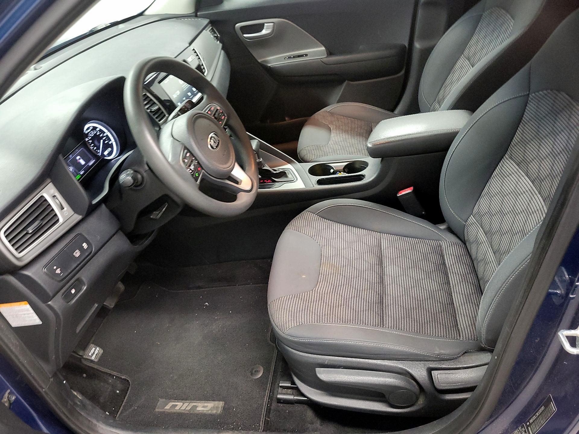 Thumbnail: 2019 Kia Niro - 11