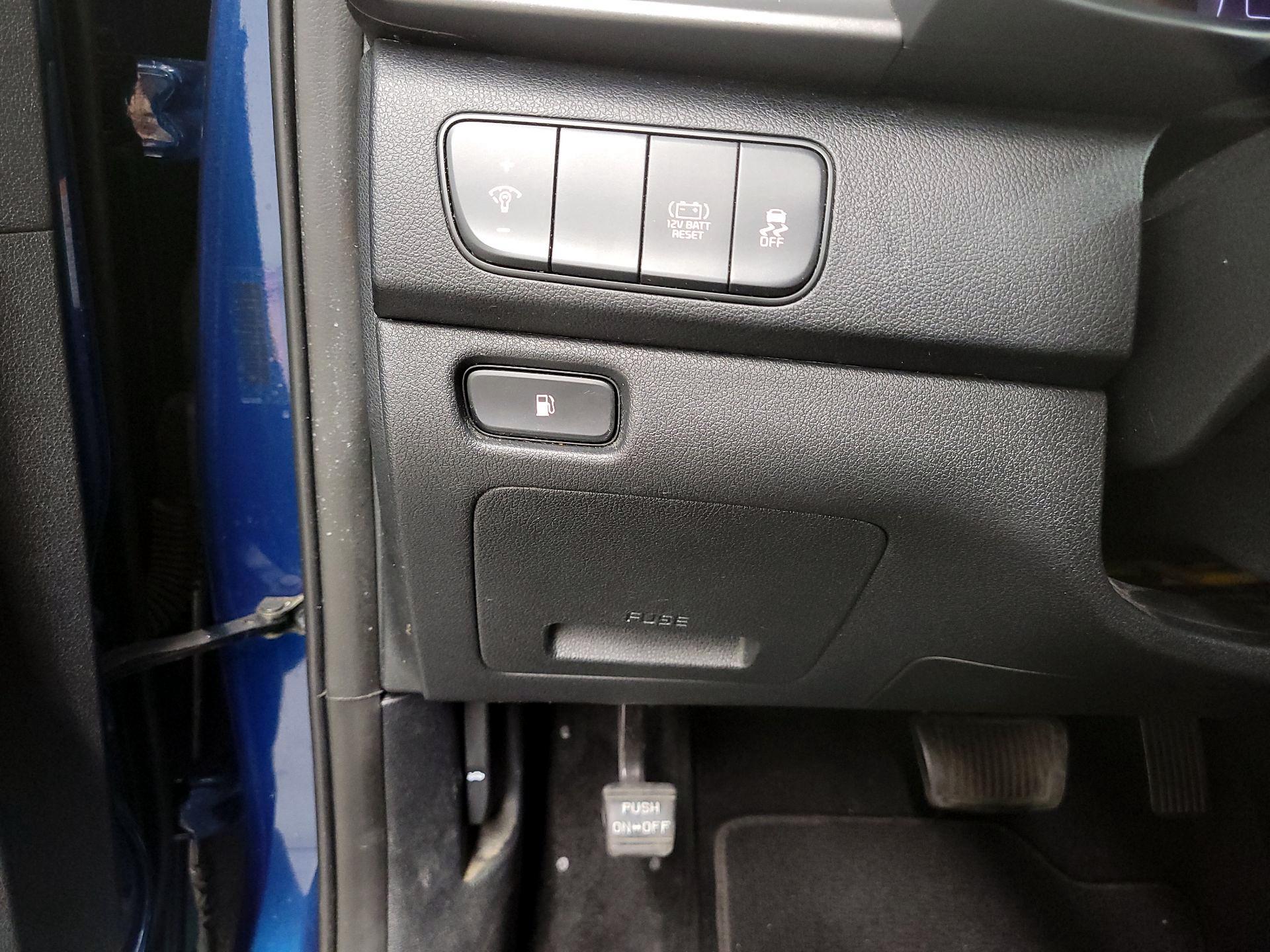 Thumbnail: 2019 Kia Niro - 13