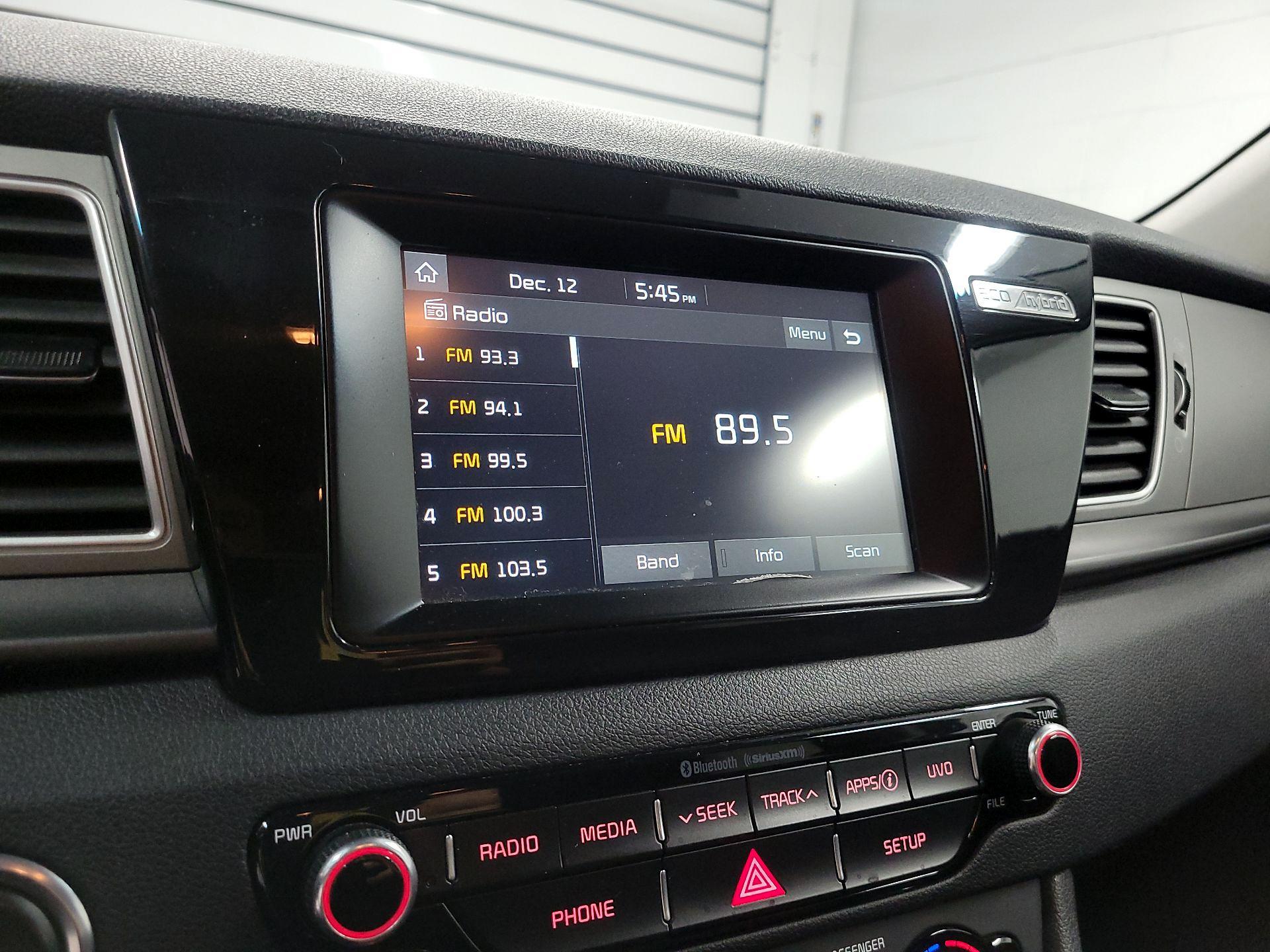 Thumbnail: 2019 Kia Niro - 15