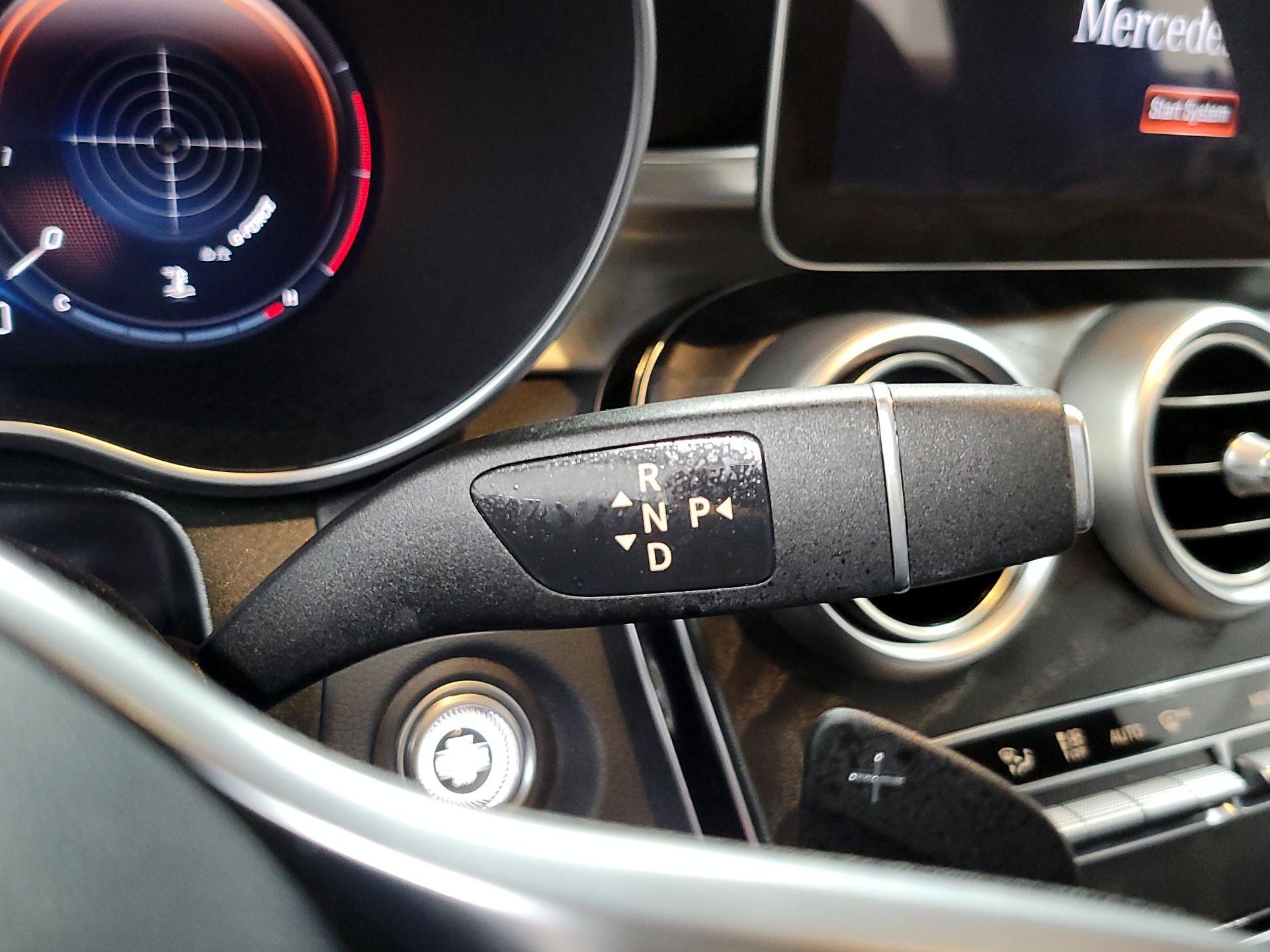 Thumbnail: 2022 Mercedes-Benz GLC - 17