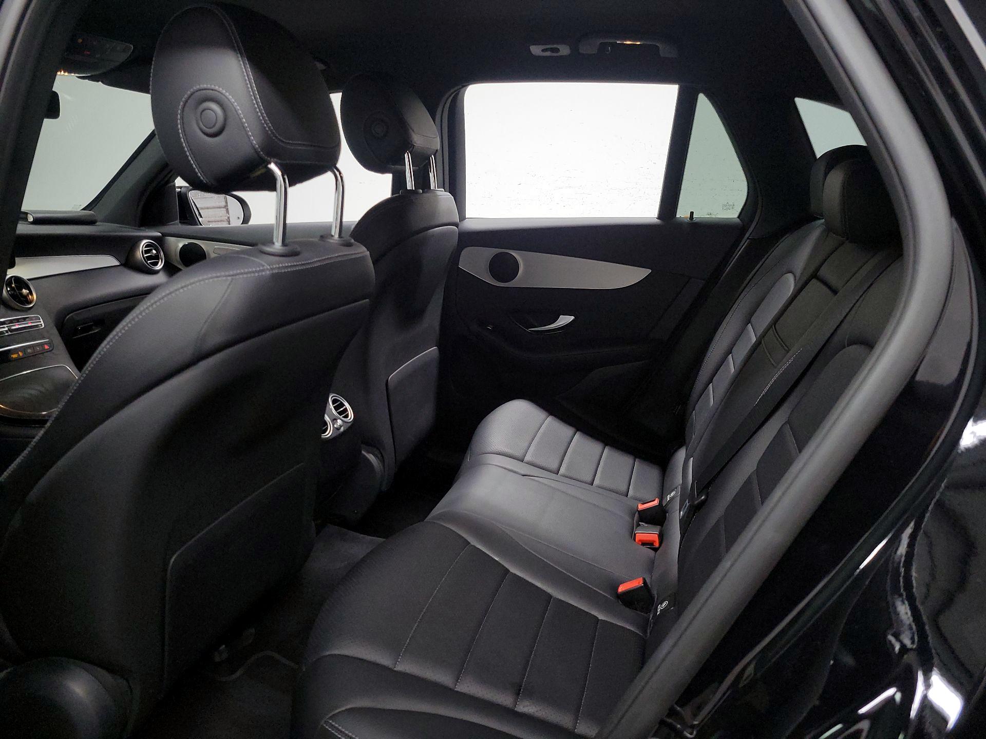 Thumbnail: 2022 Mercedes-Benz GLC - 19