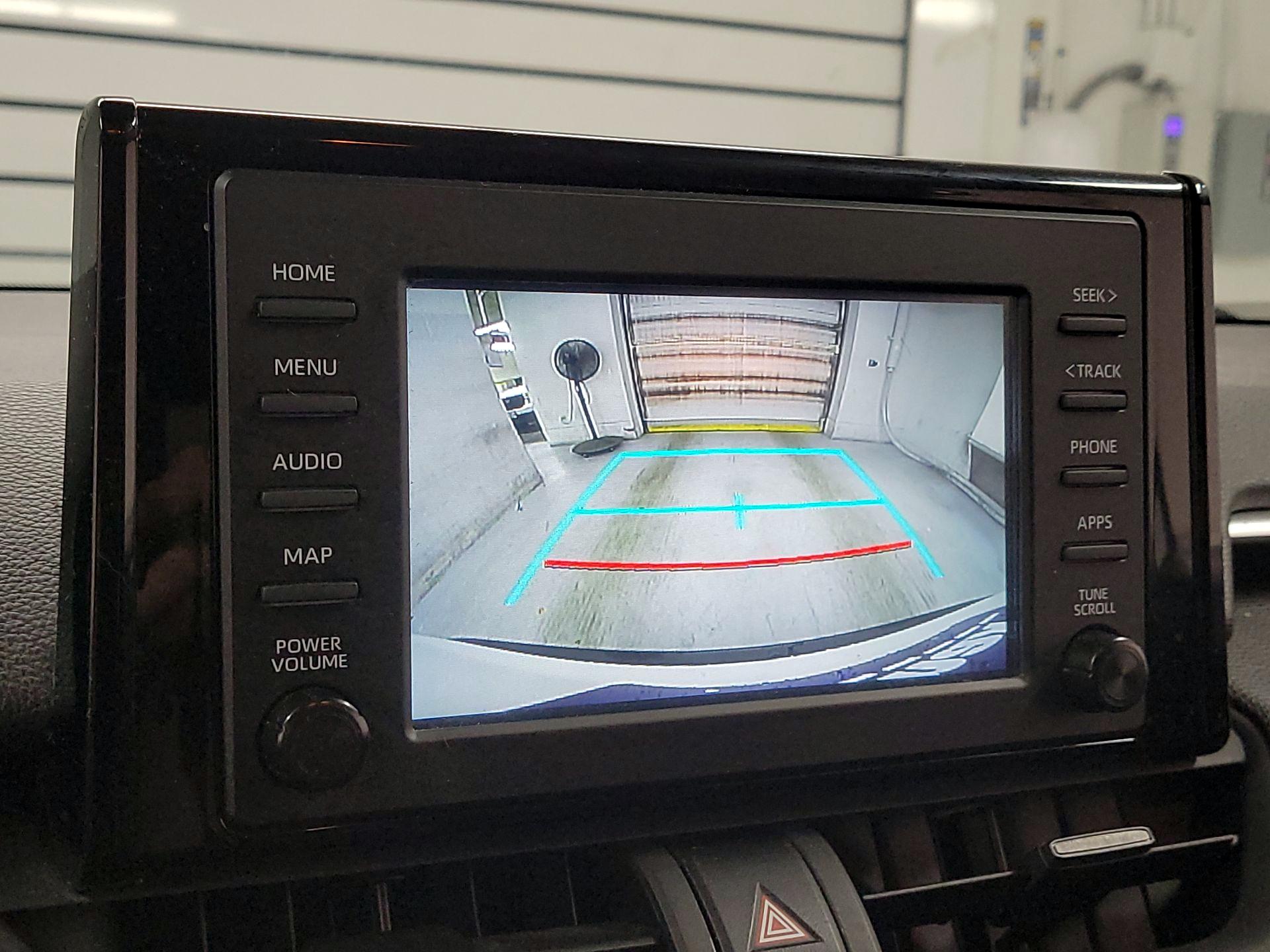 Thumbnail: 2019 Toyota RAV4 - 13