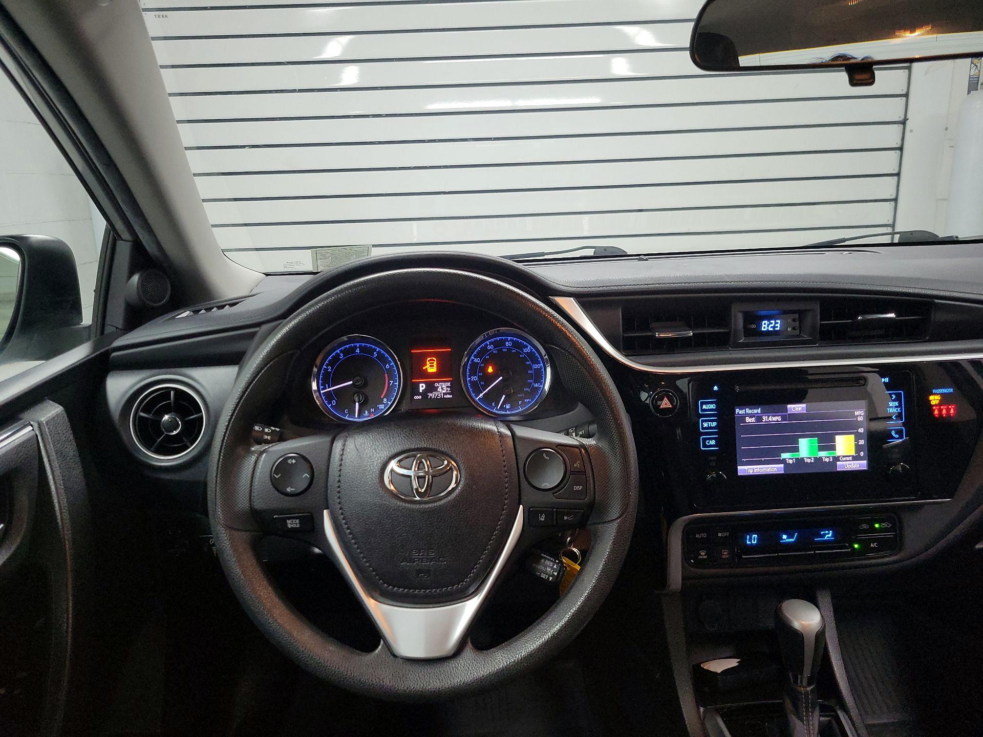 Thumbnail: 2018 Toyota Corolla - 10