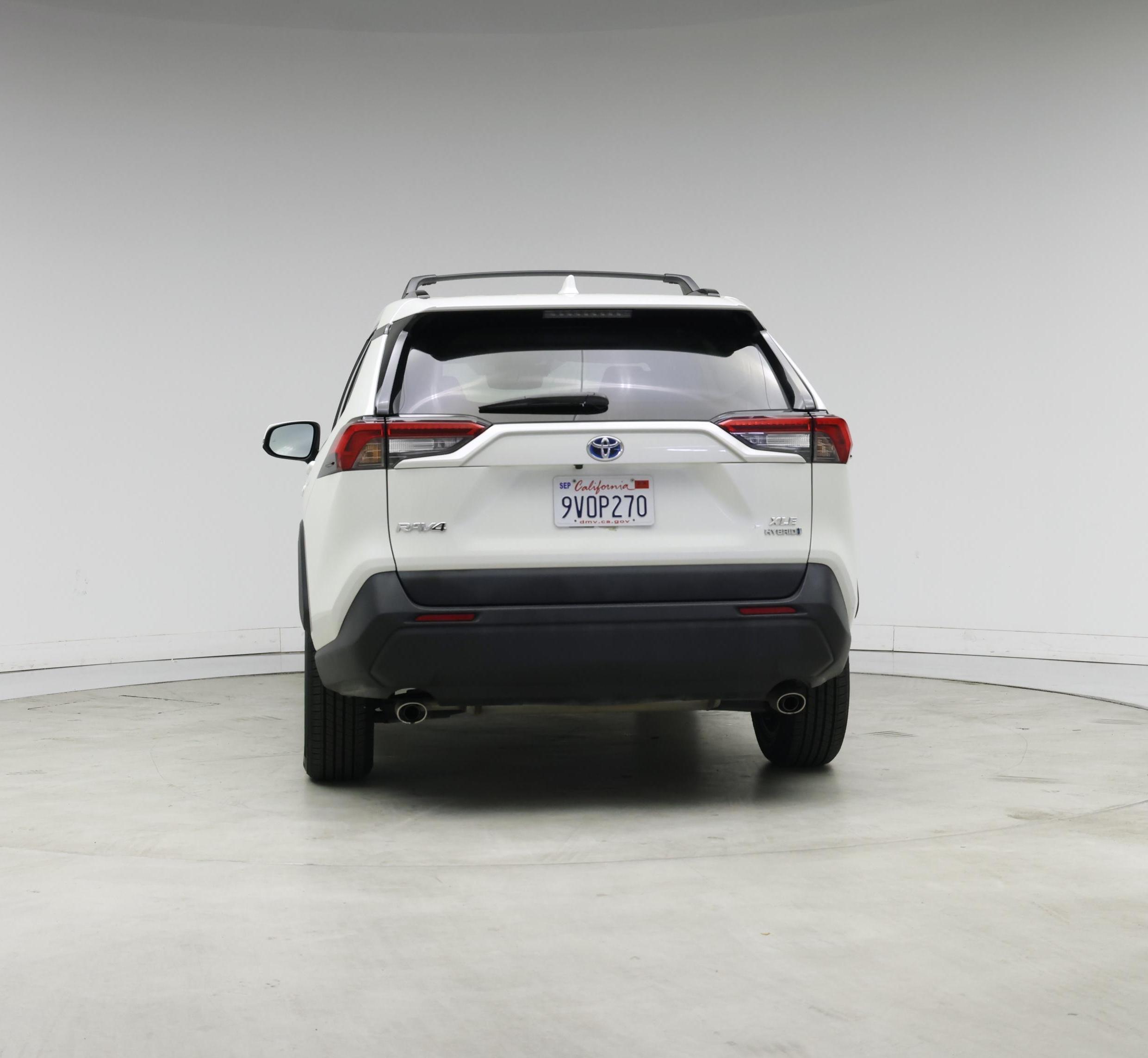 Thumbnail: 2021 Toyota RAV4 - 6