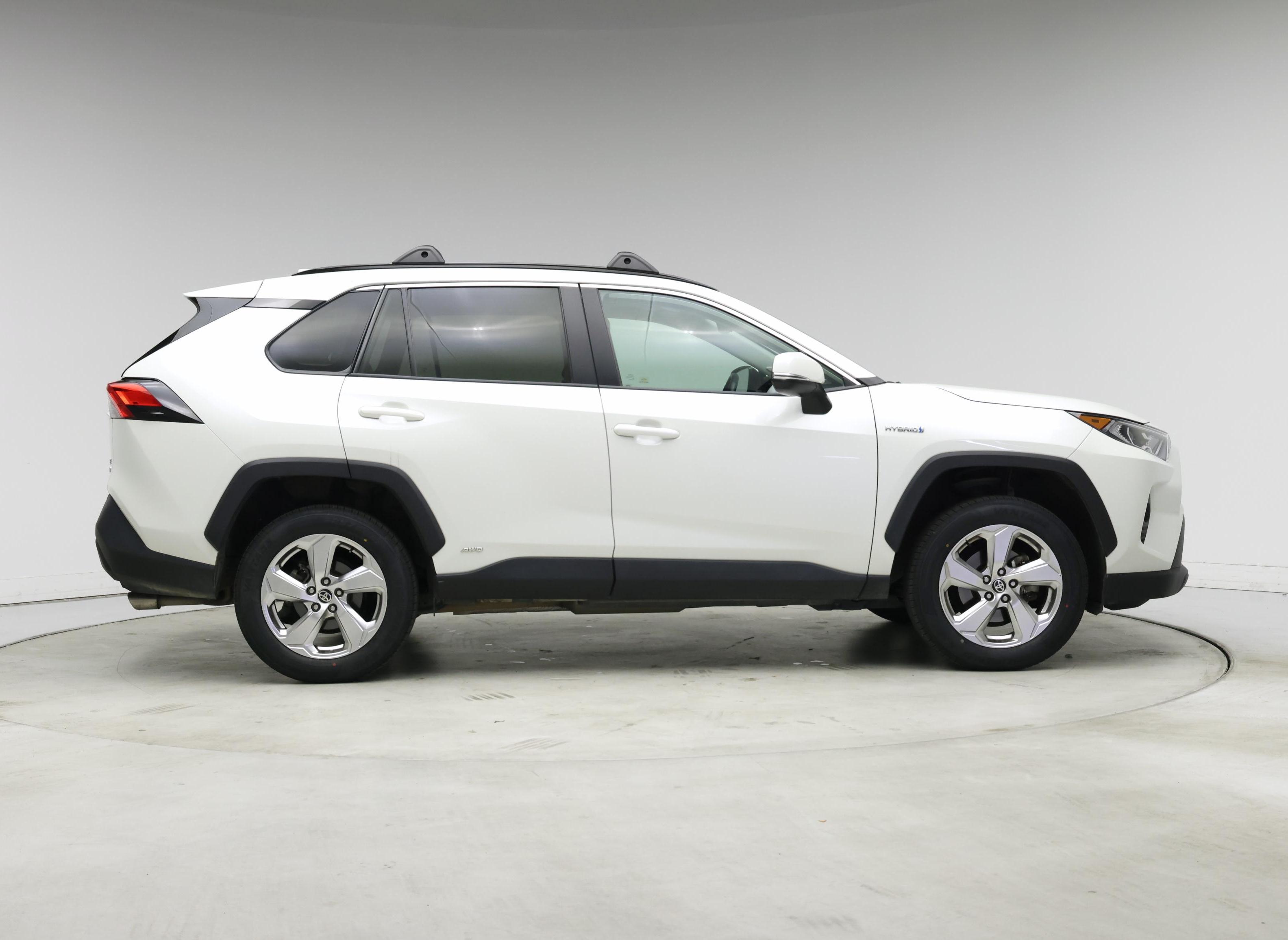 Thumbnail: 2021 Toyota RAV4 - 7