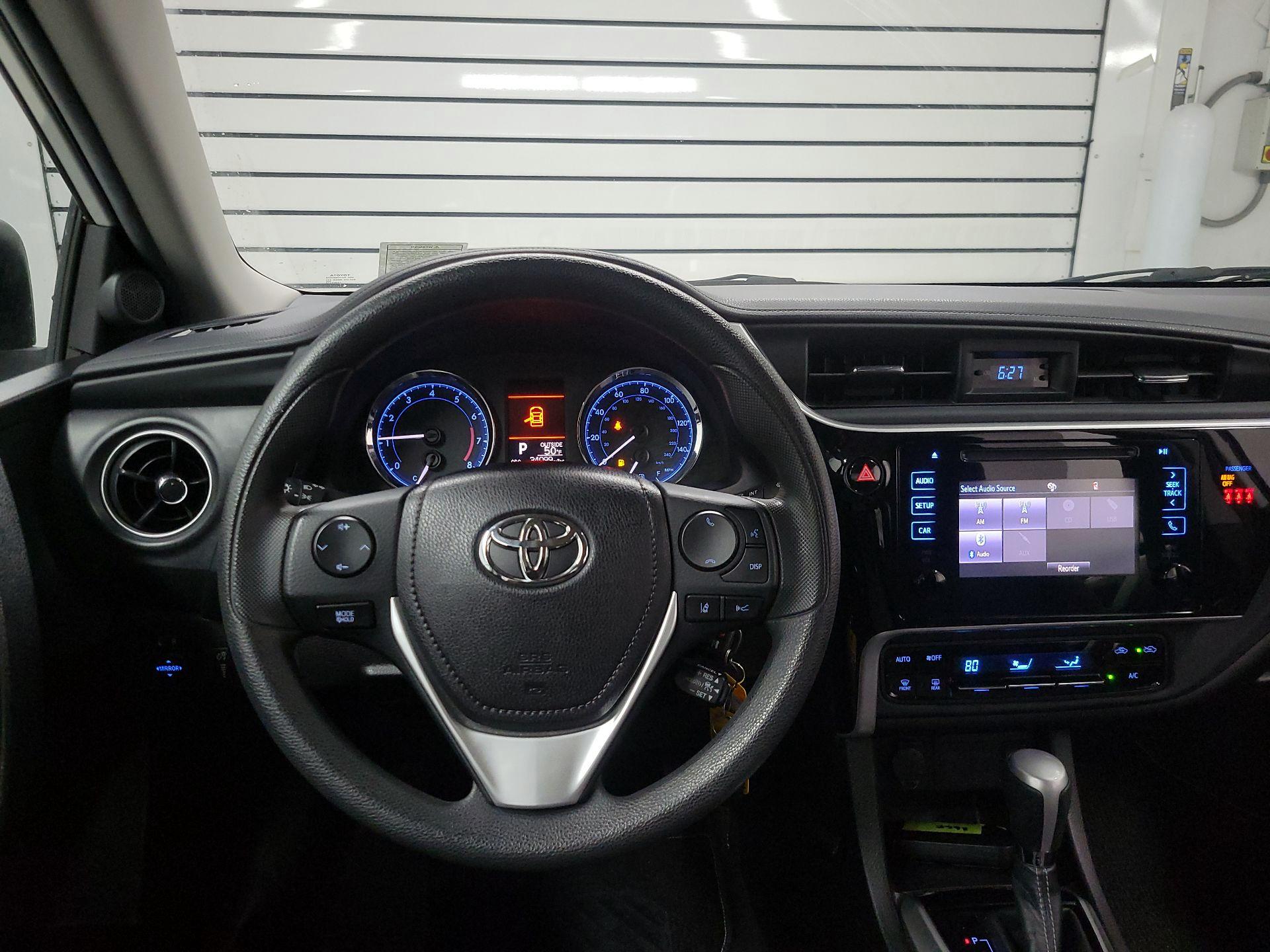 Thumbnail: 2018 Toyota Corolla - 10