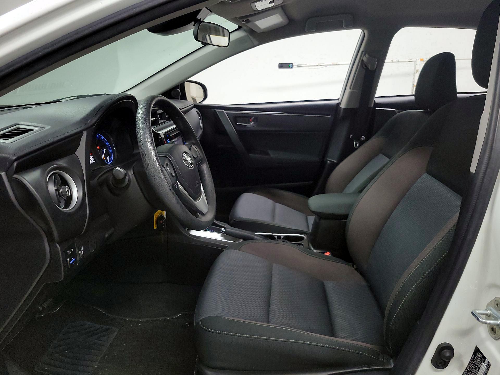 Thumbnail: 2018 Toyota Corolla - 11