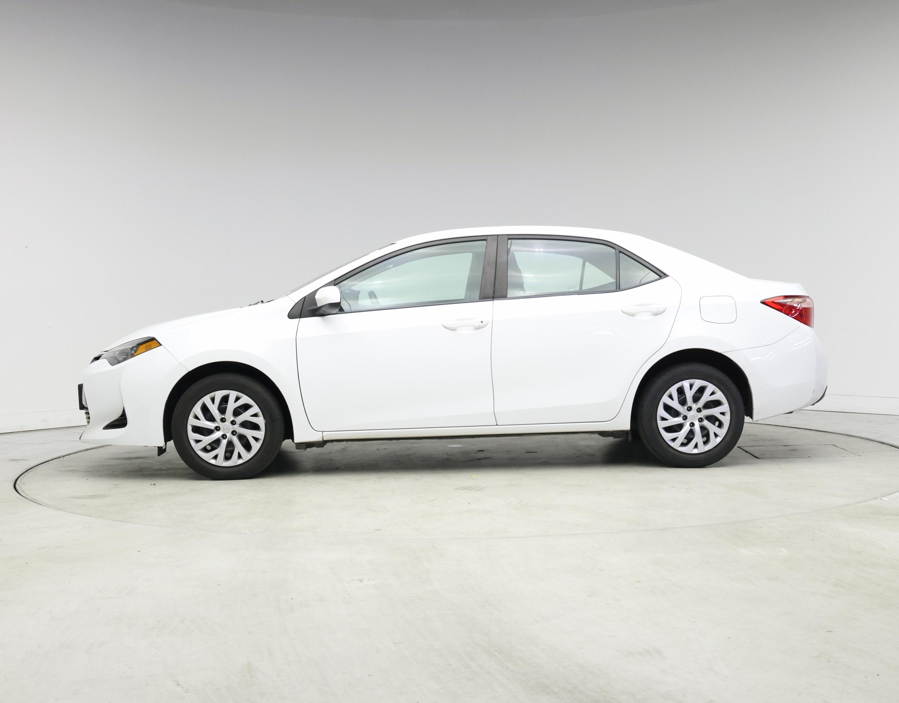 Thumbnail: 2018 Toyota Corolla - 3