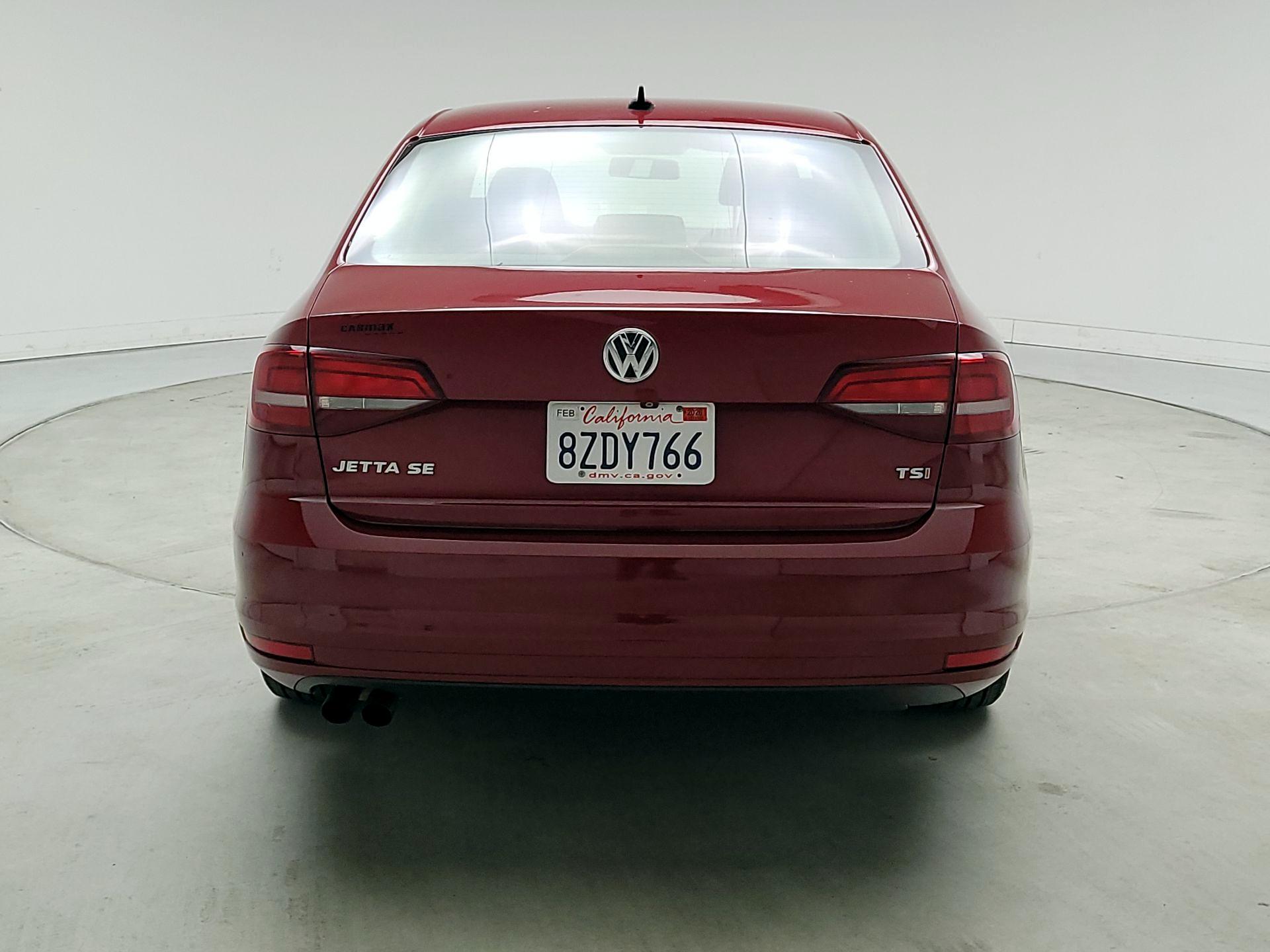 Thumbnail: 2016 Volkswagen Jetta - 6