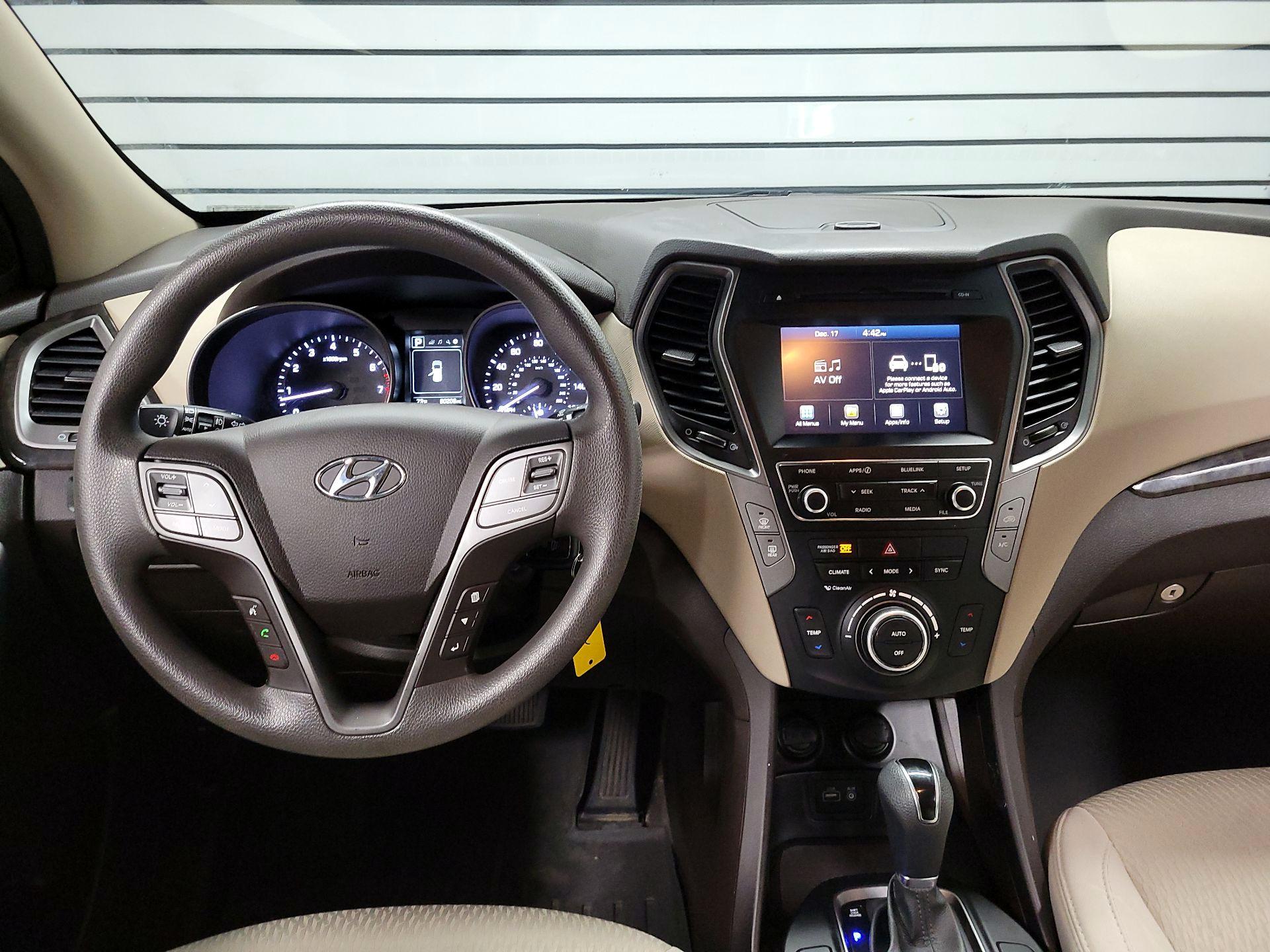 Thumbnail: 2017 Hyundai Santa Fe - 8