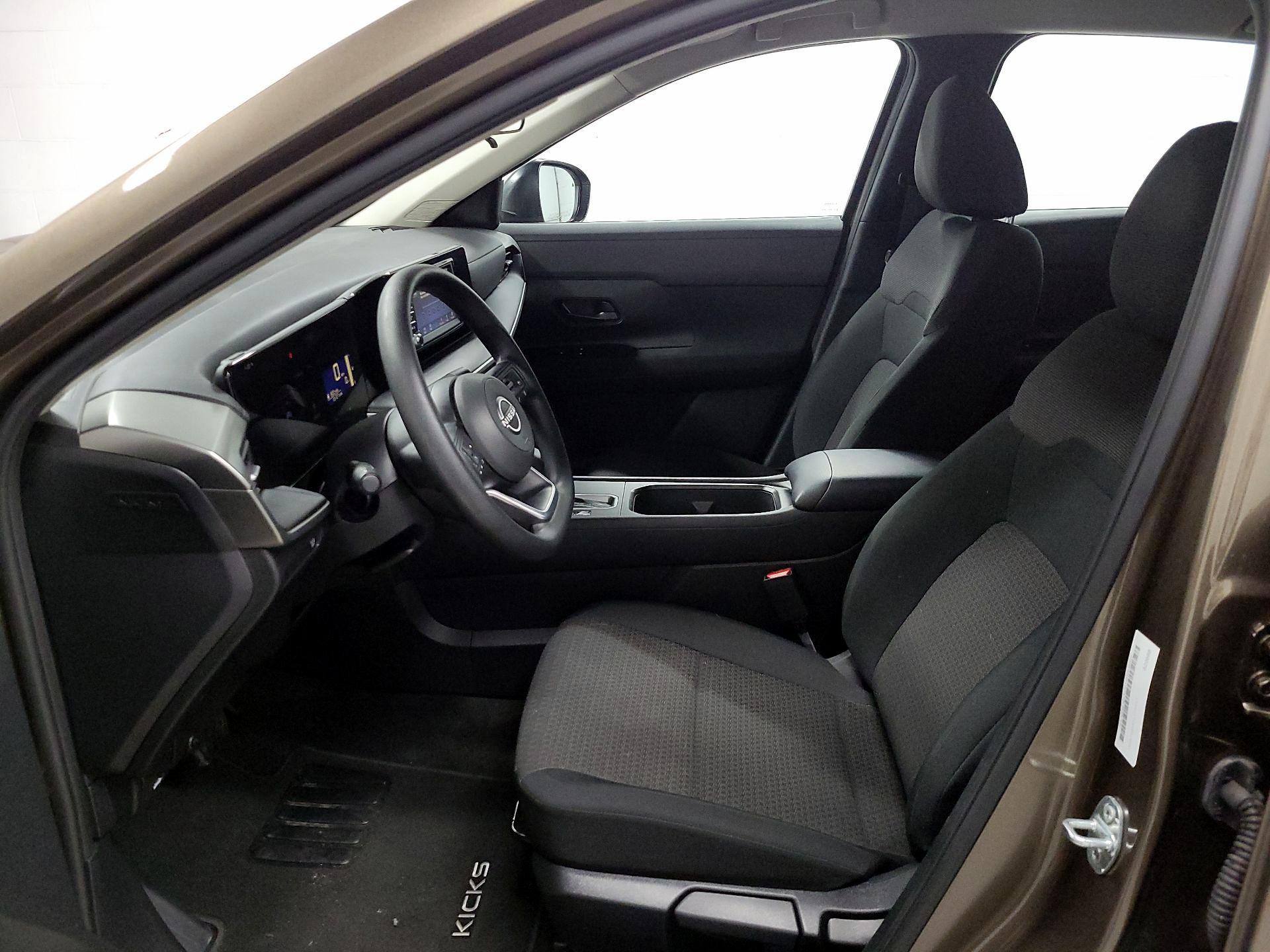 Thumbnail: 2025 Nissan Kicks - 11