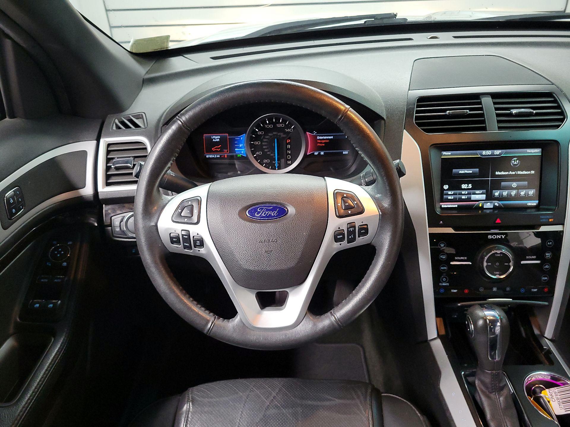 Thumbnail: 2015 Ford Explorer - 10