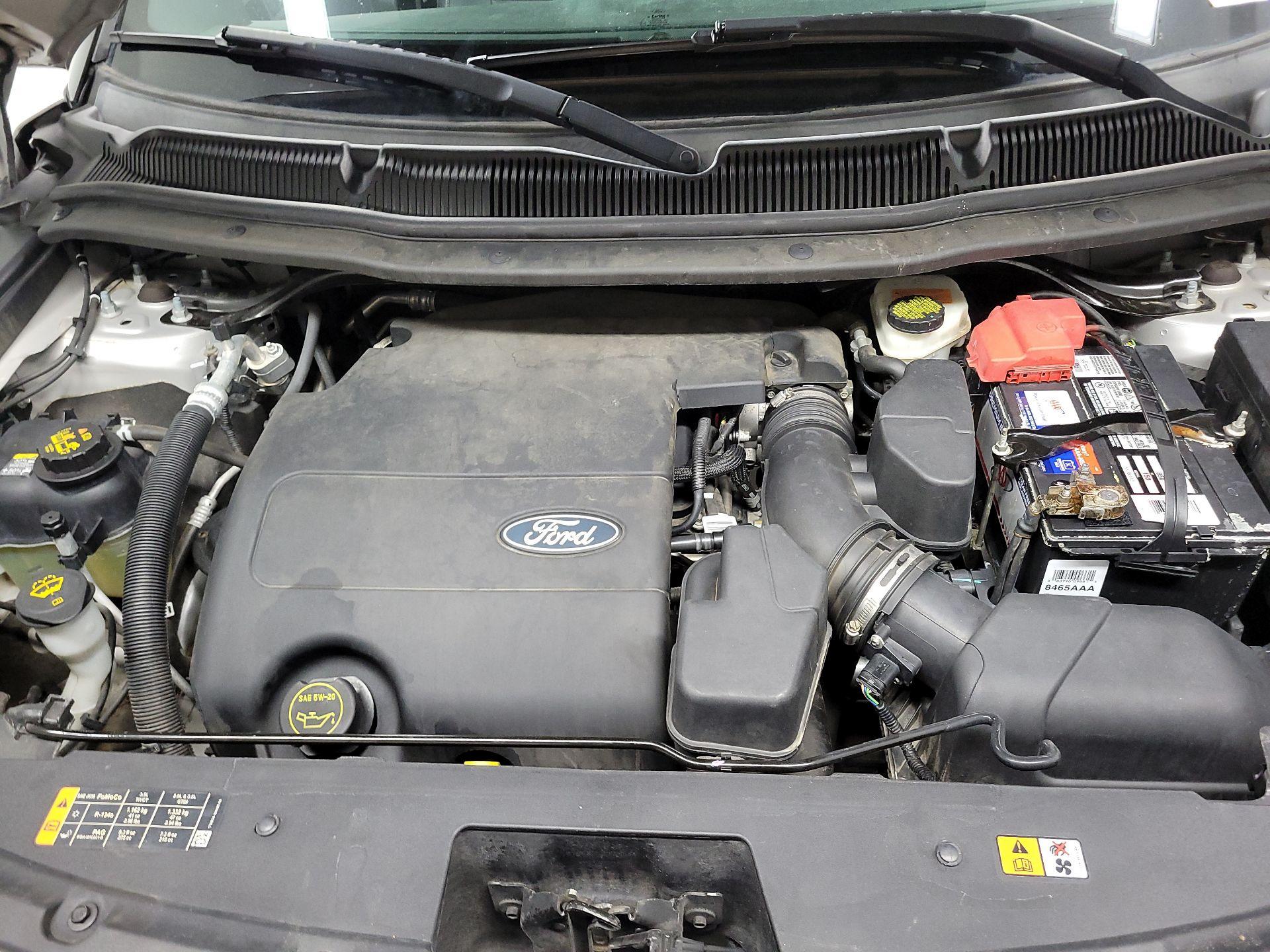 Thumbnail: 2015 Ford Explorer - 19