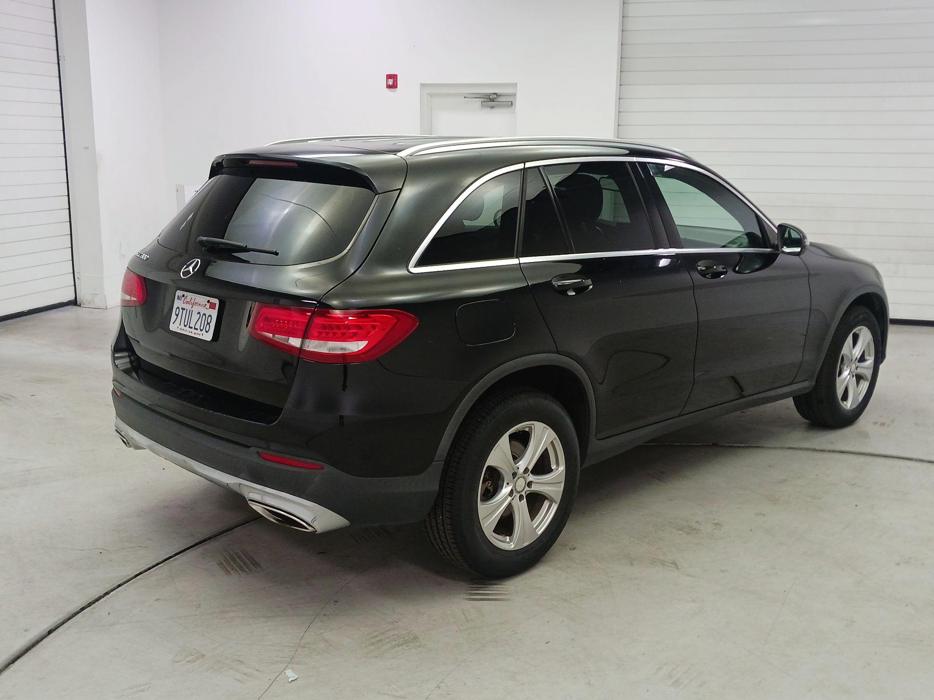 Thumbnail: 2017 Mercedes-Benz GLC - 5