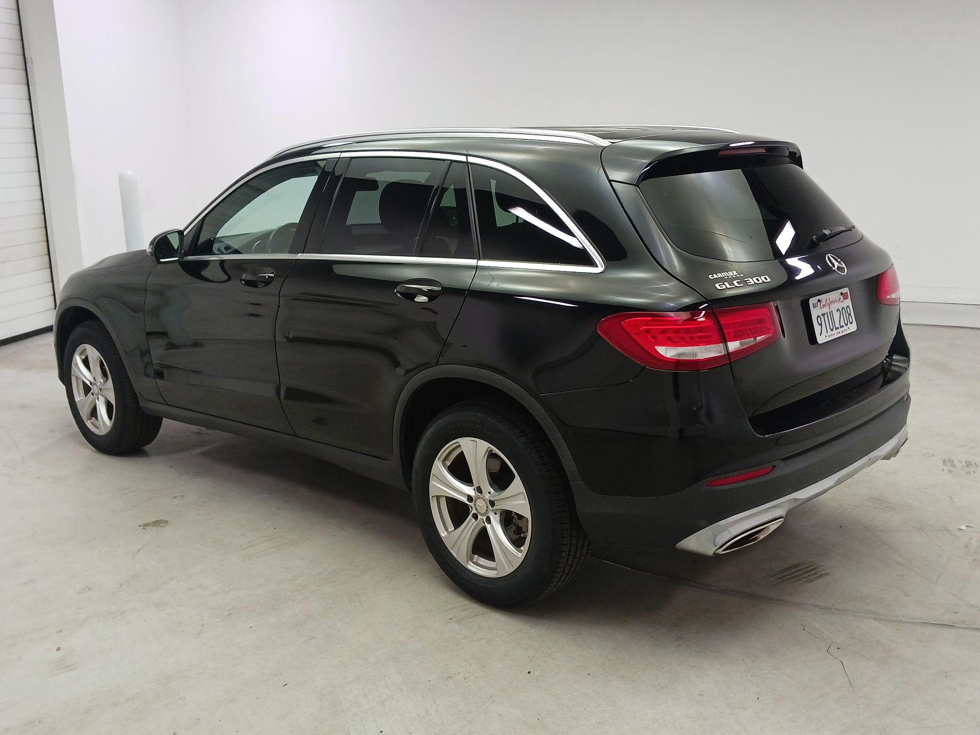 Thumbnail: 2017 Mercedes-Benz GLC - 7