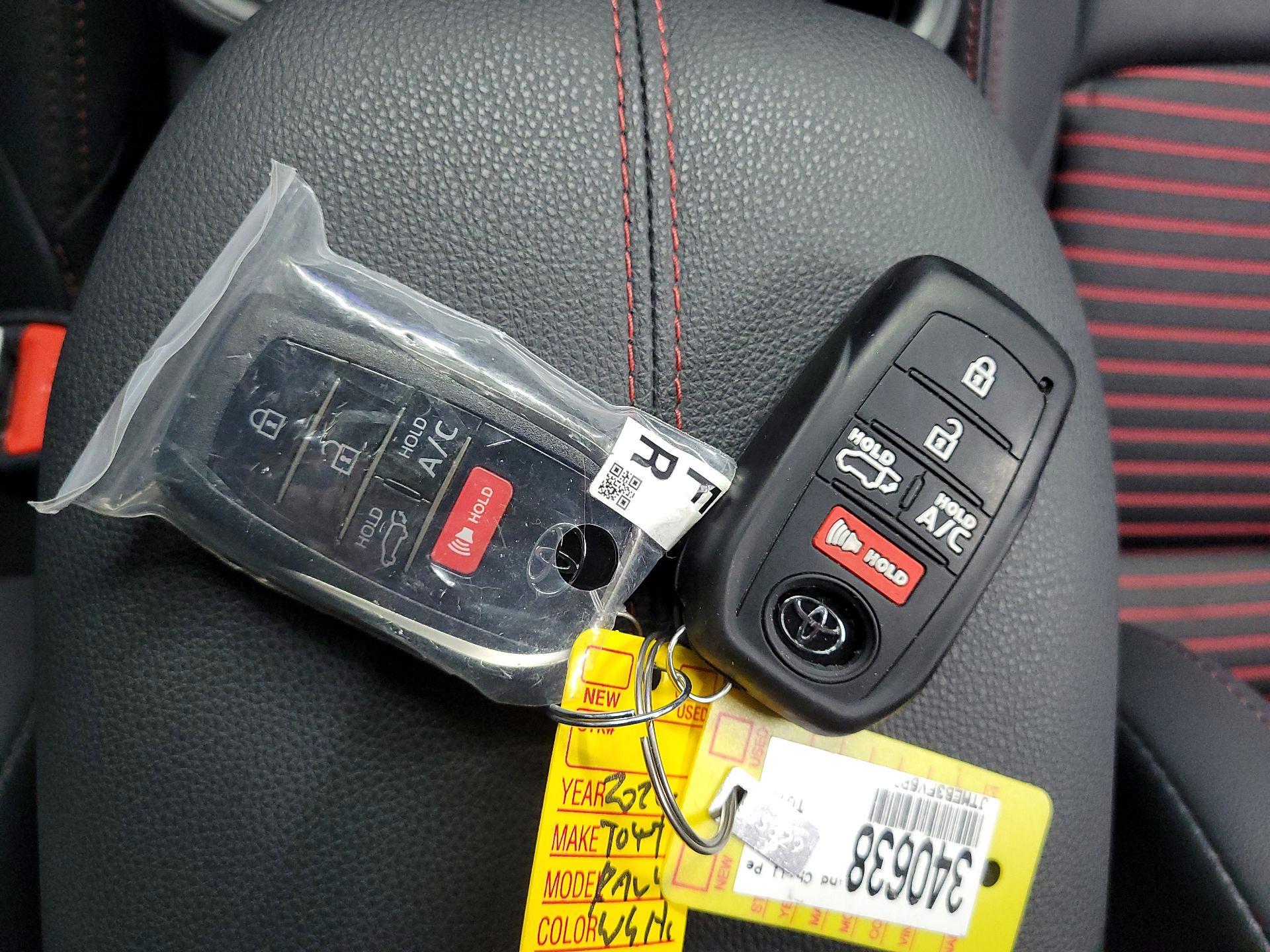 Thumbnail: 2024 Toyota RAV4 - 19