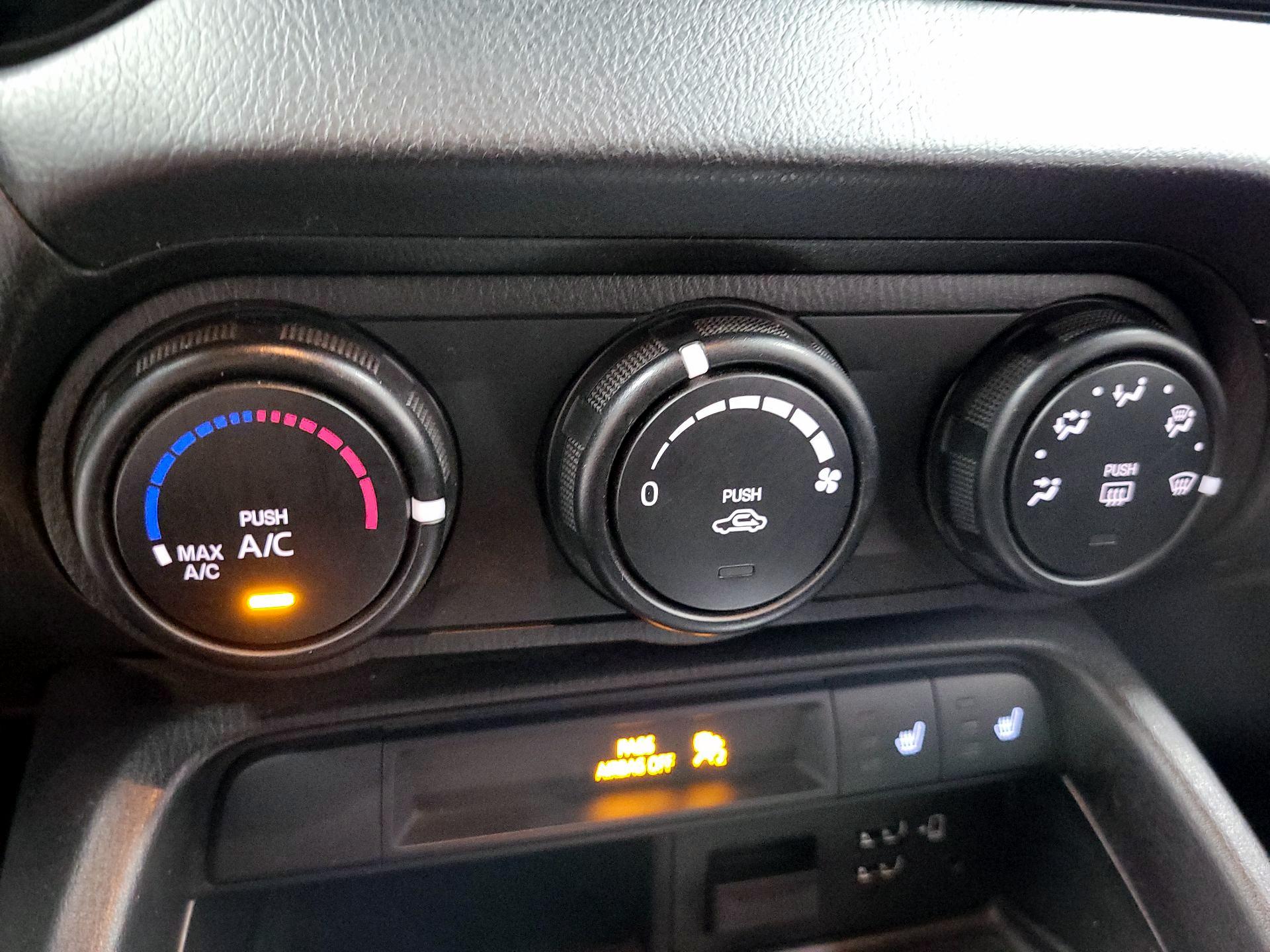 Thumbnail: 2021 Mazda MX-5 Miata - 16