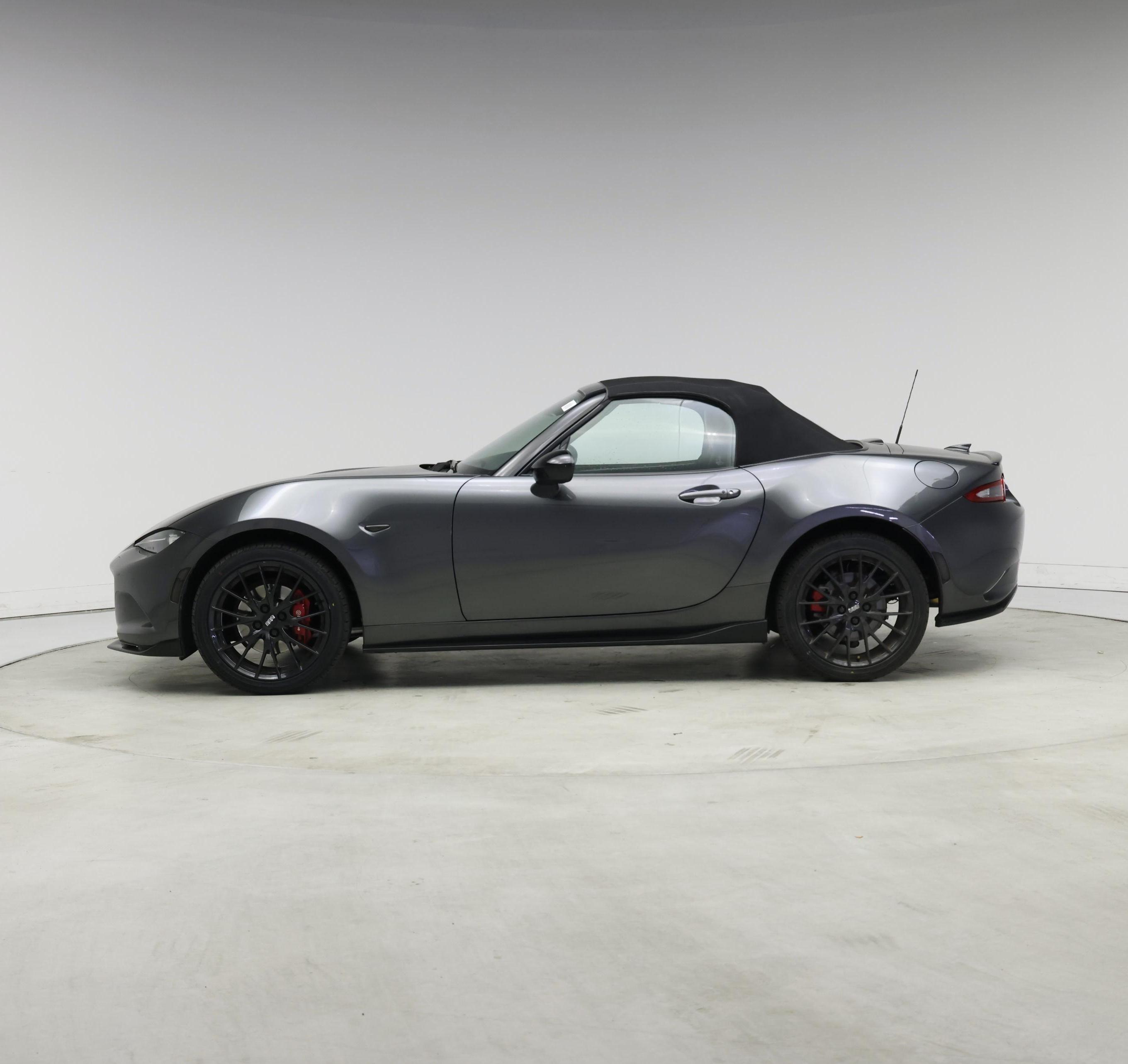 Thumbnail: 2021 Mazda MX-5 Miata - 3