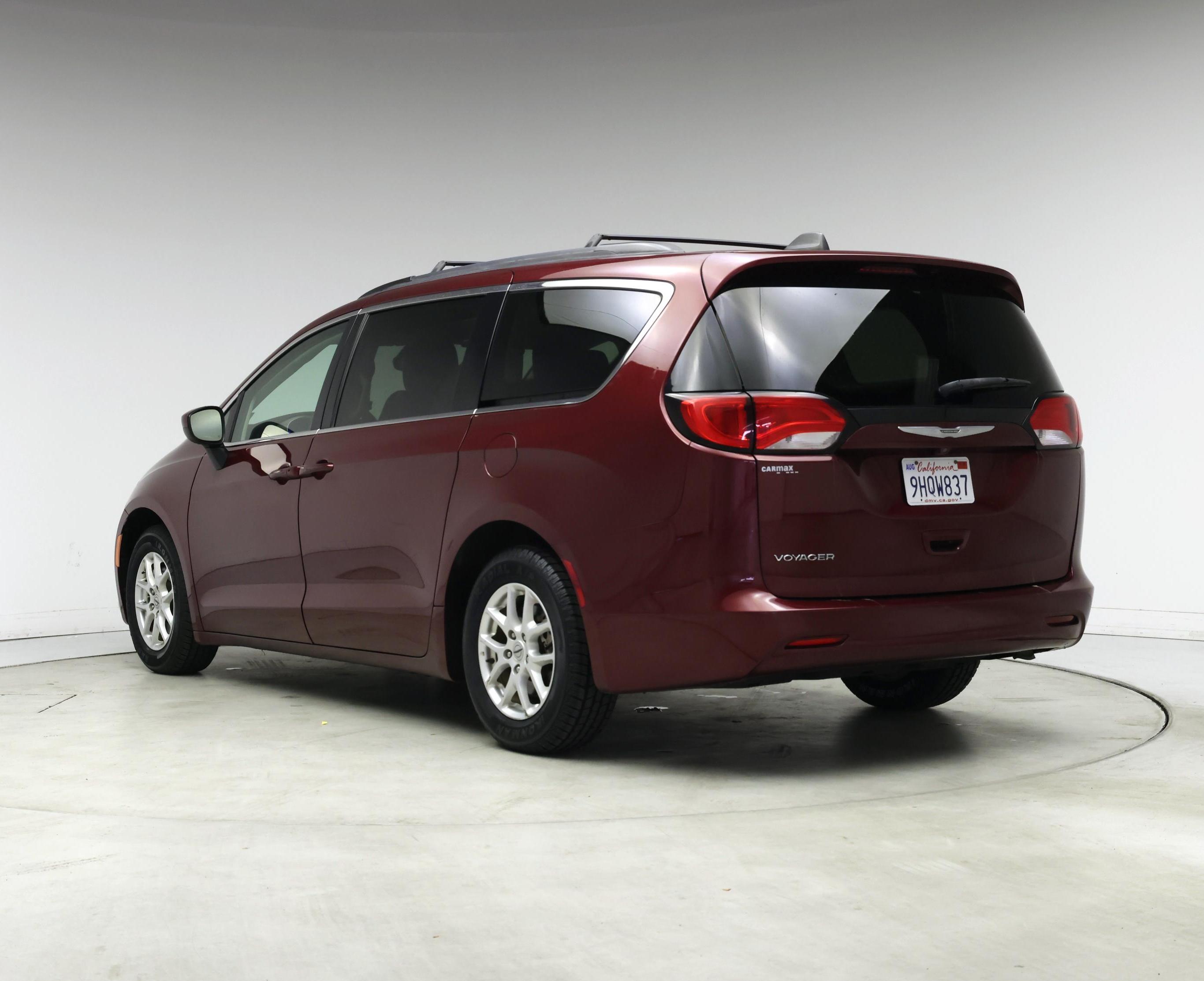 Thumbnail: 2021 Chrysler Voyager - 2