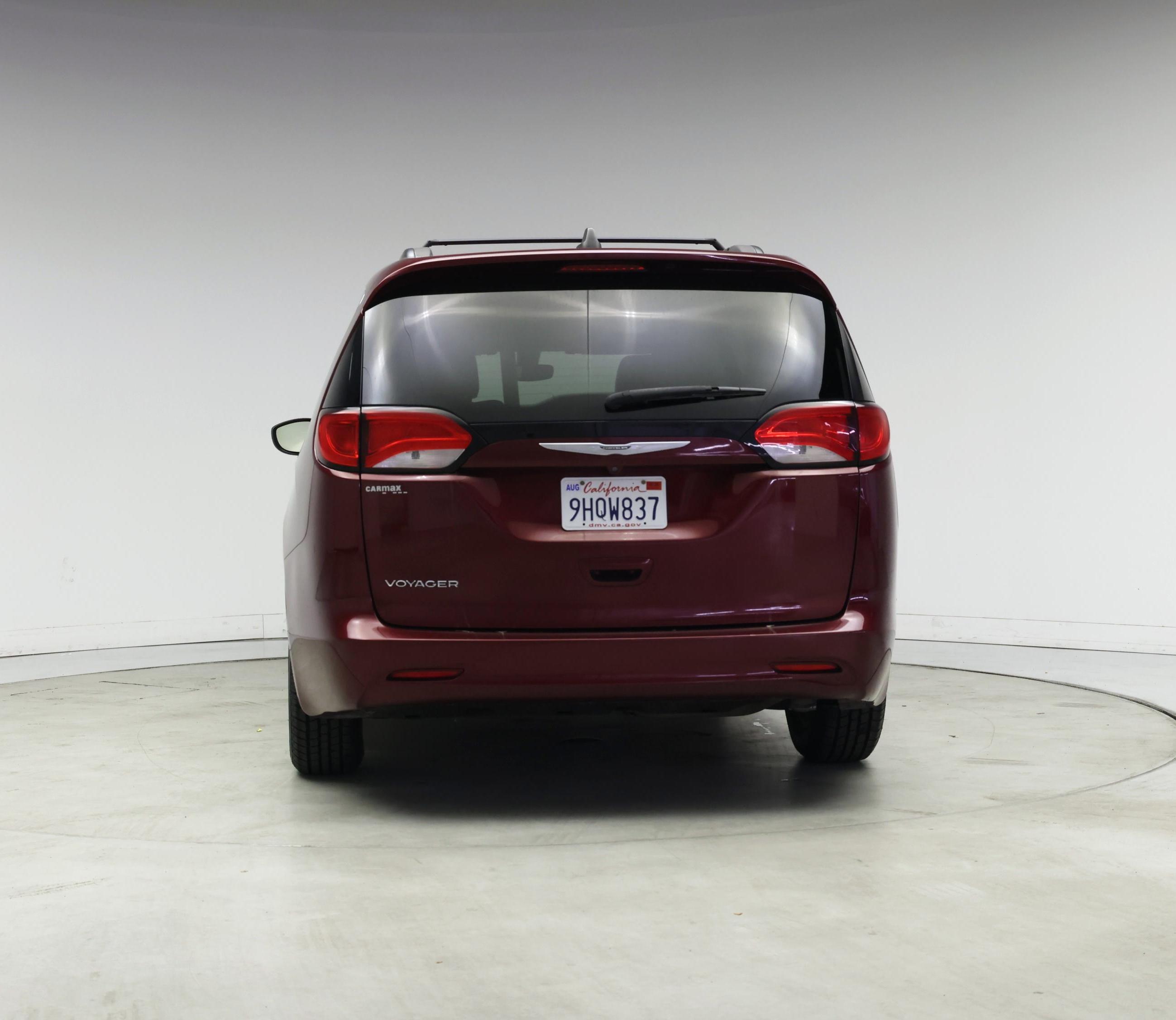 Thumbnail: 2021 Chrysler Voyager - 6