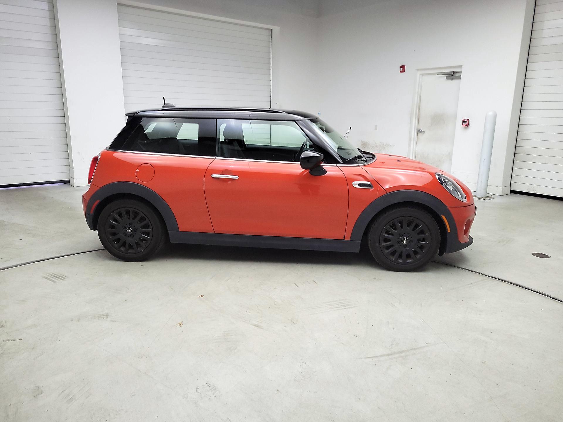 Thumbnail: 2020 MINI Cooper Hardtop - 4
