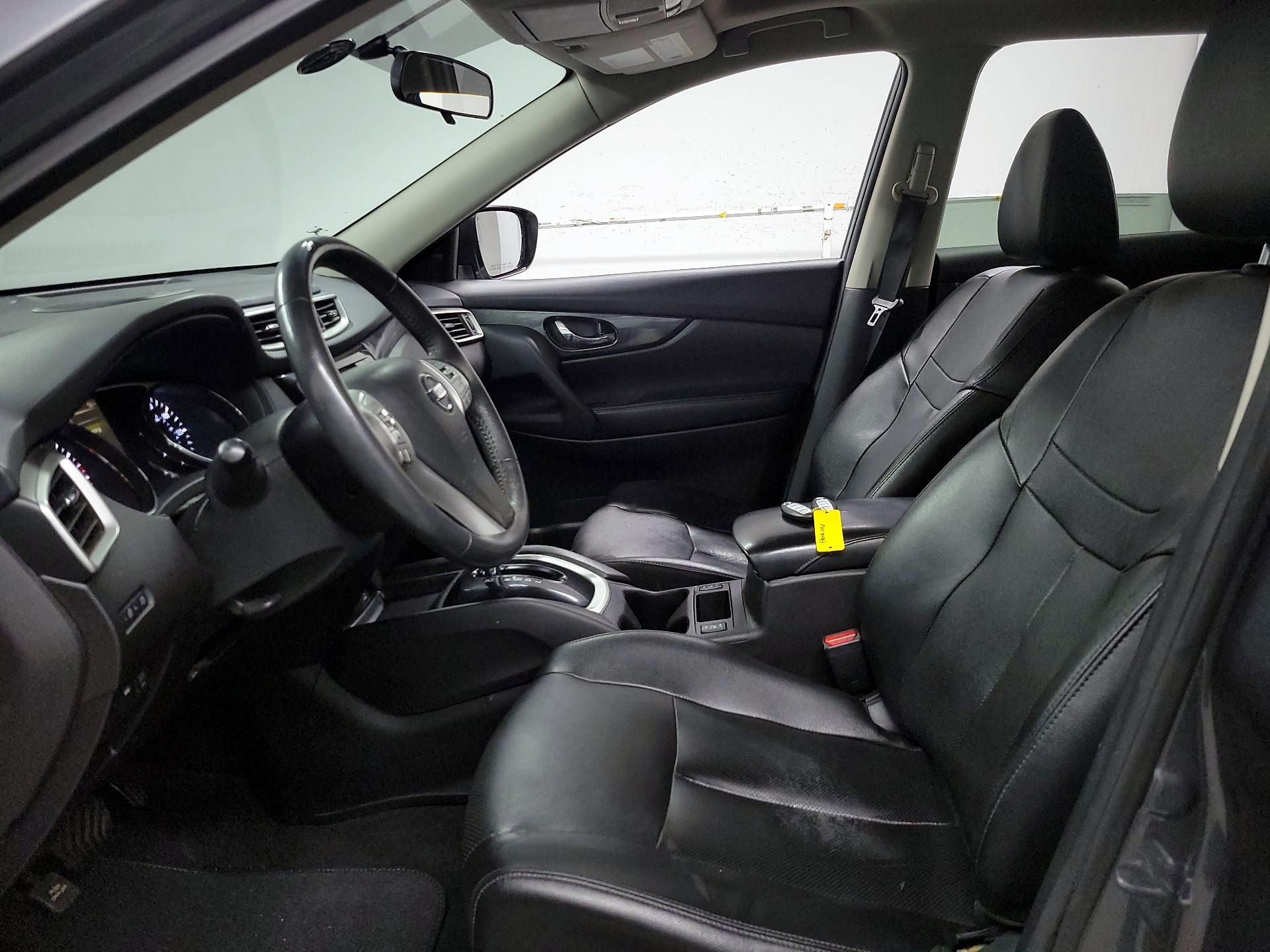 Thumbnail: 2016 Nissan Rogue - 9