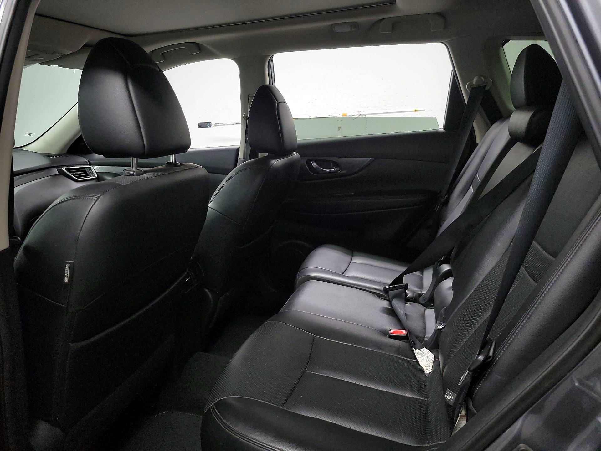 Thumbnail: 2016 Nissan Rogue - 17