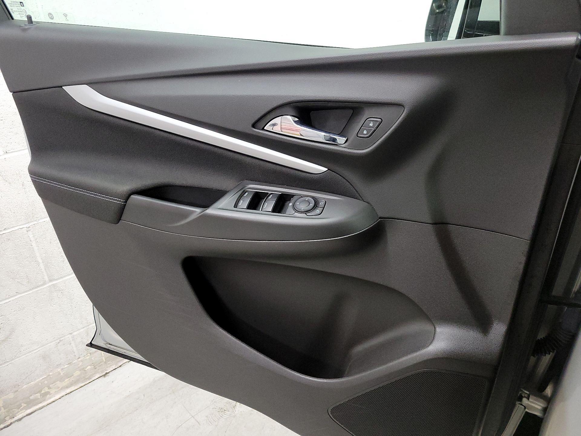 Thumbnail: 2022 Chevrolet Bolt EUV - 12