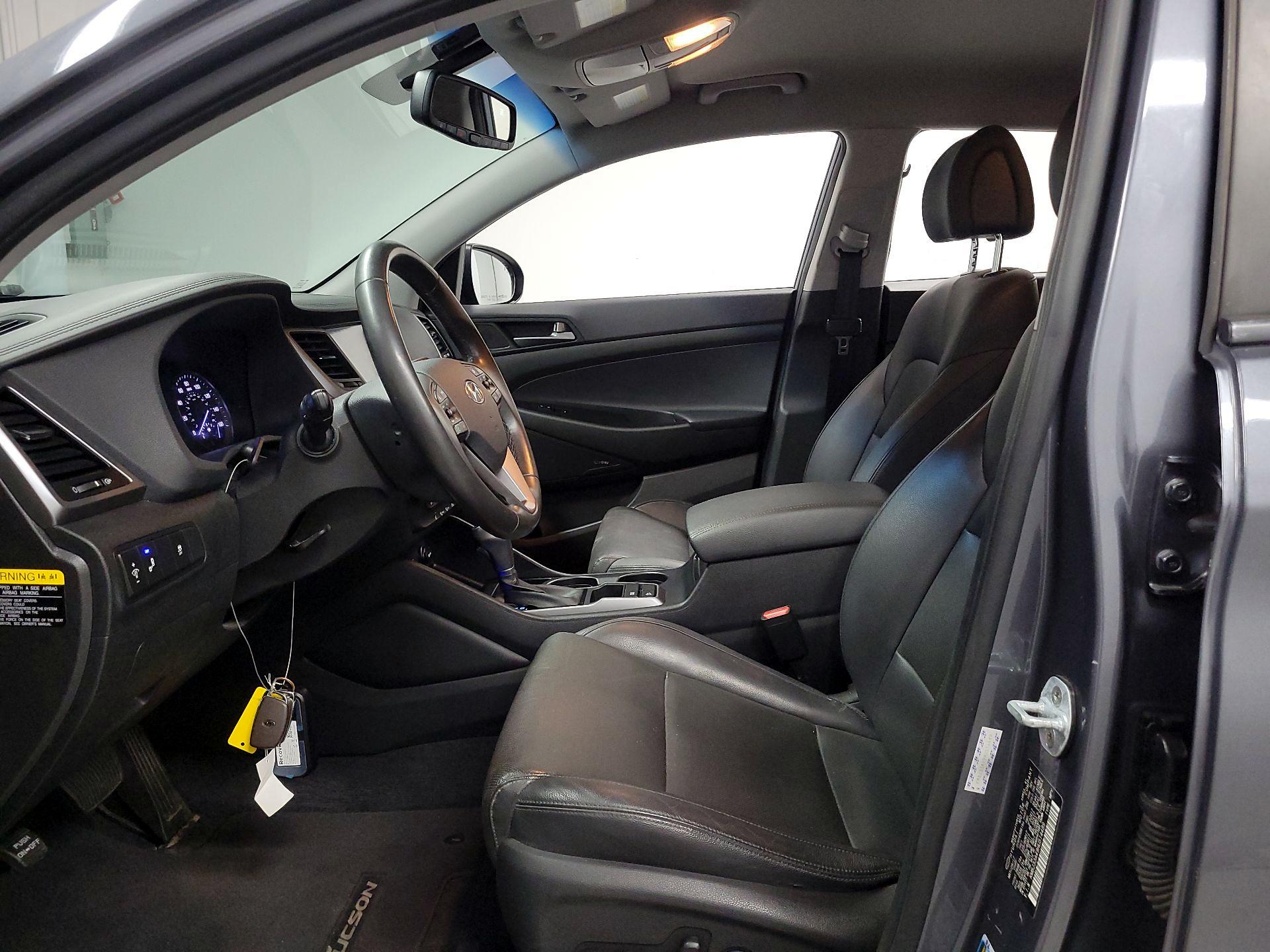 Thumbnail: 2017 Hyundai Tucson - 11