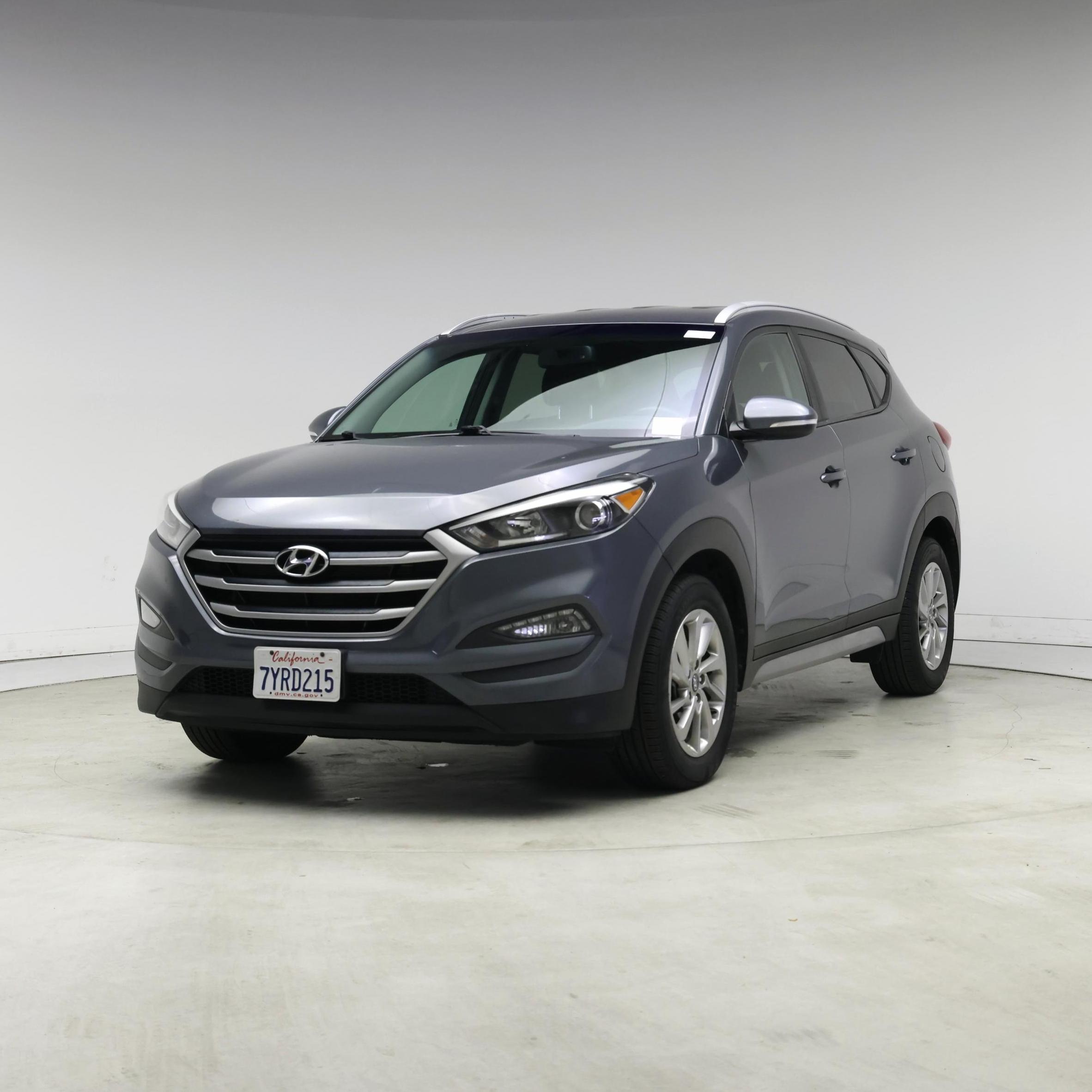 Thumbnail: 2017 Hyundai Tucson - 4
