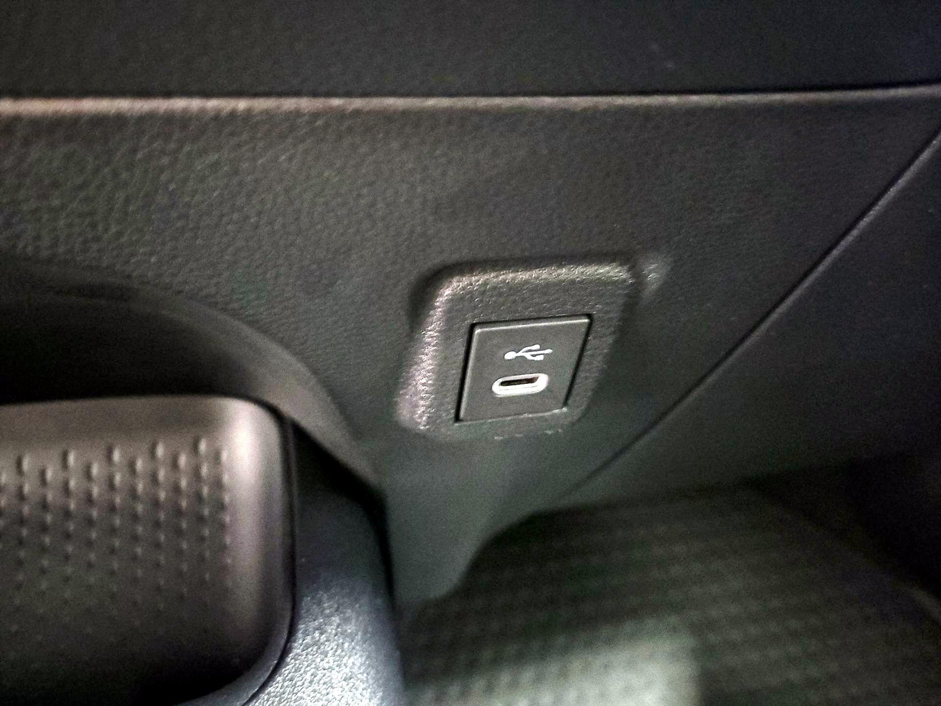 Thumbnail: 2026 Toyota Corolla - 18