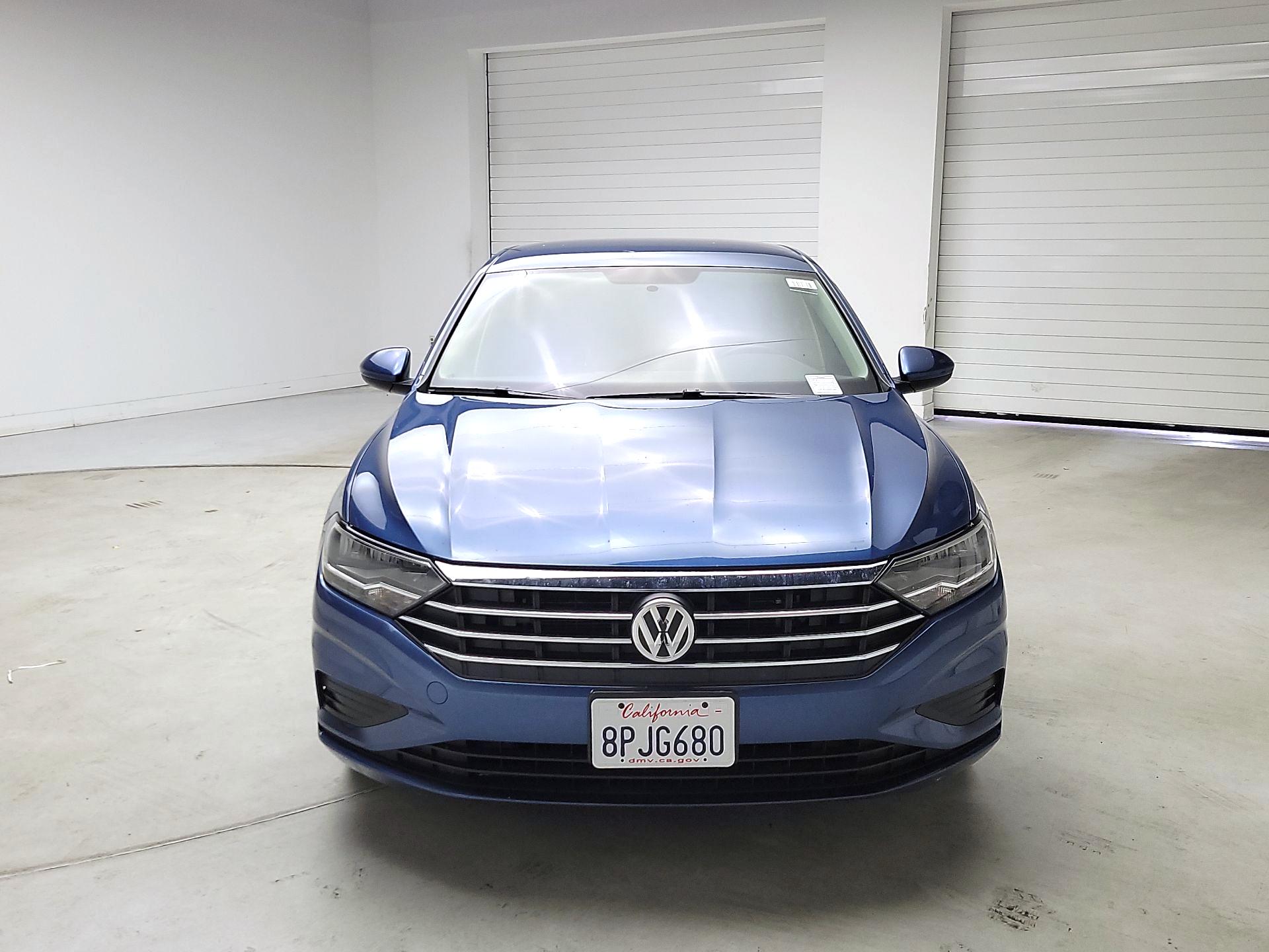 Thumbnail: 2019 Volkswagen Jetta - 2