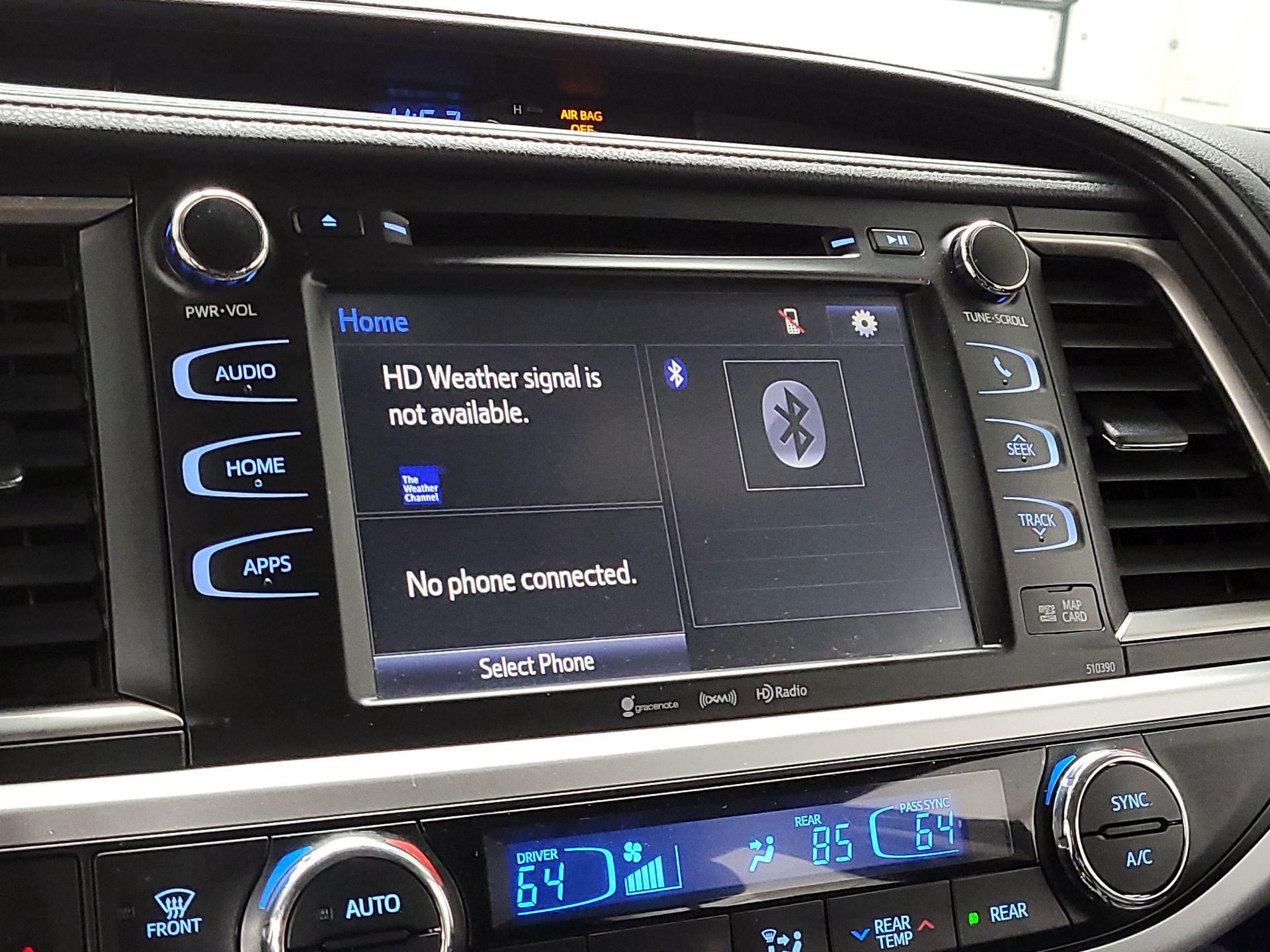 Thumbnail: 2019 Toyota Highlander - 12