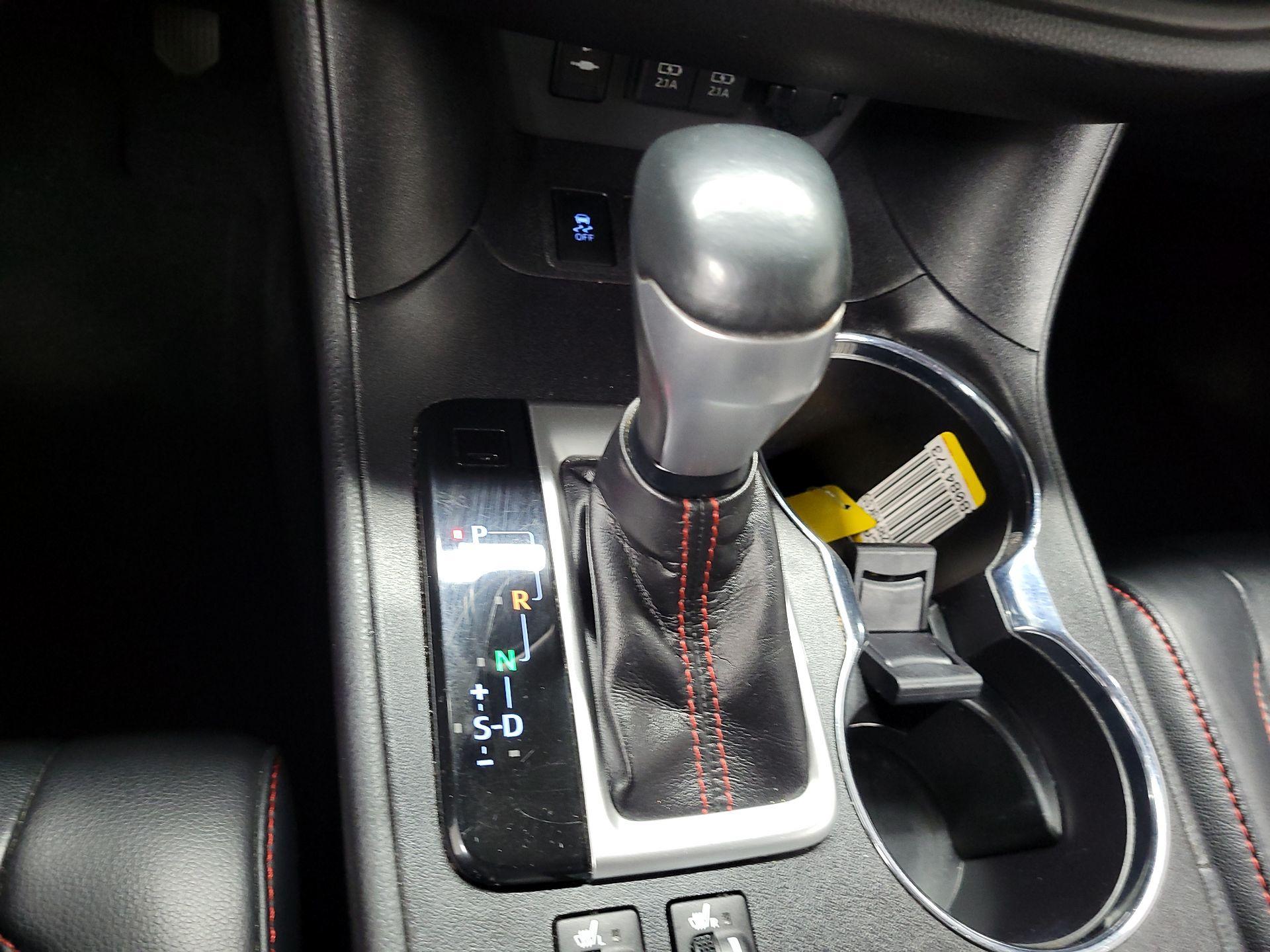 Thumbnail: 2019 Toyota Highlander - 14