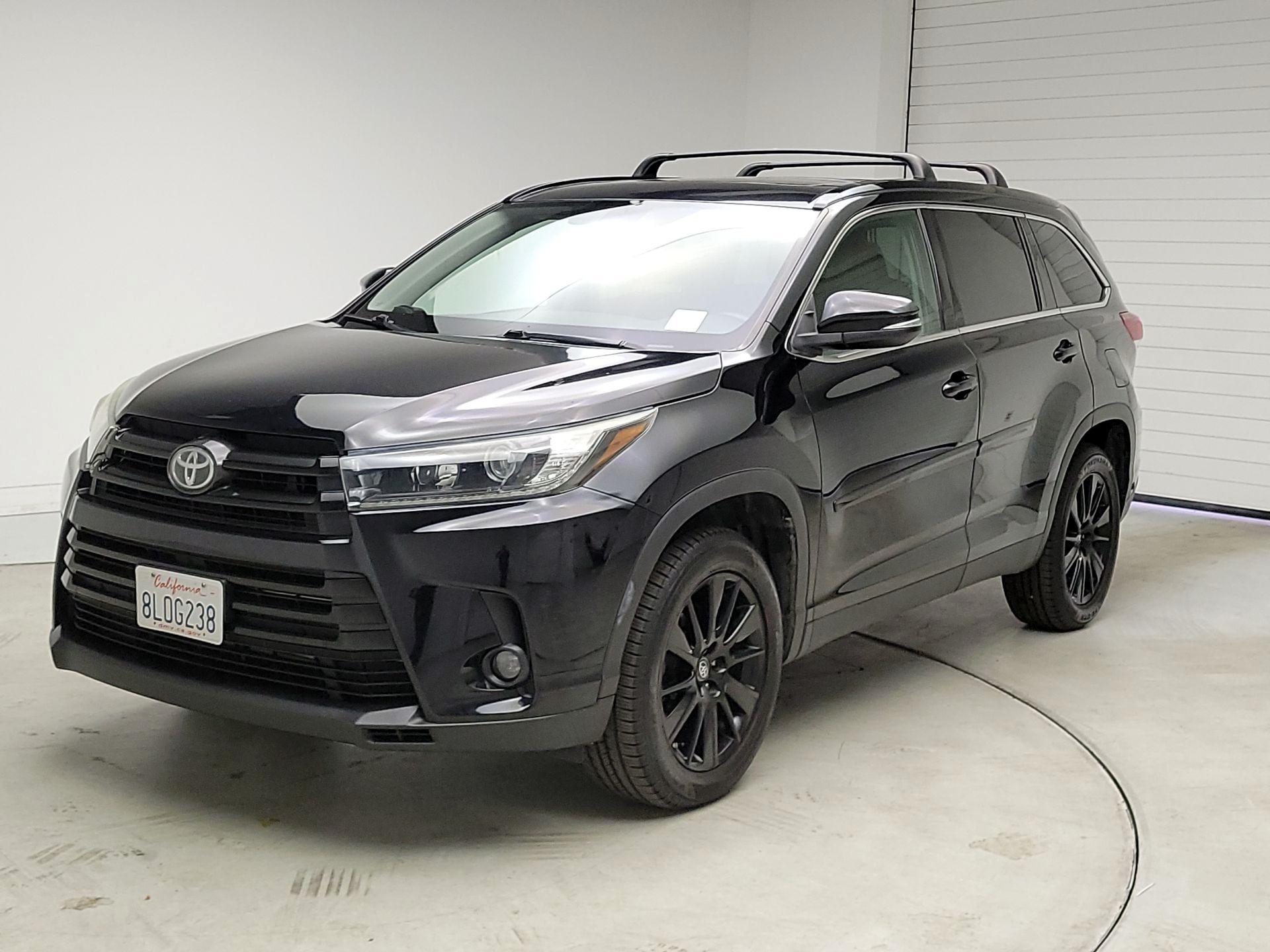 Thumbnail: 2019 Toyota Highlander - 3