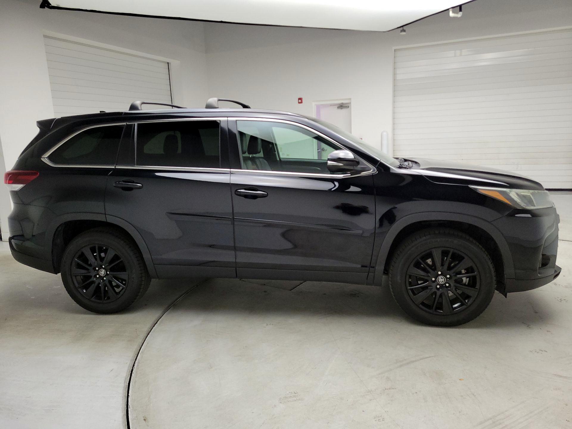 Thumbnail: 2019 Toyota Highlander - 4