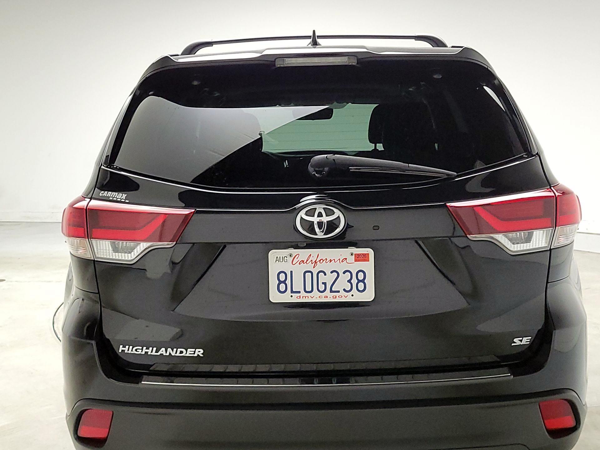 Thumbnail: 2019 Toyota Highlander - 6