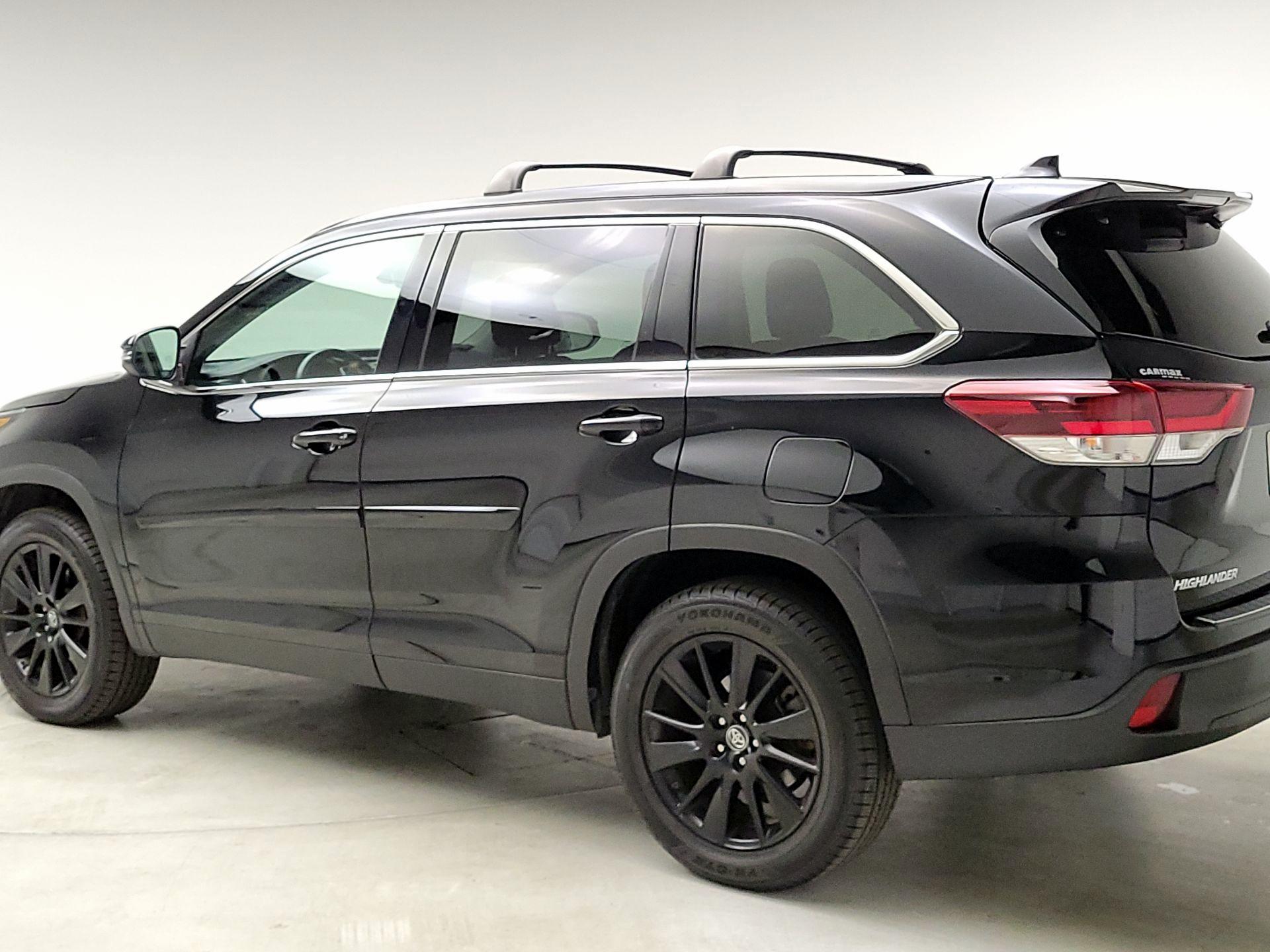 Thumbnail: 2019 Toyota Highlander - 7